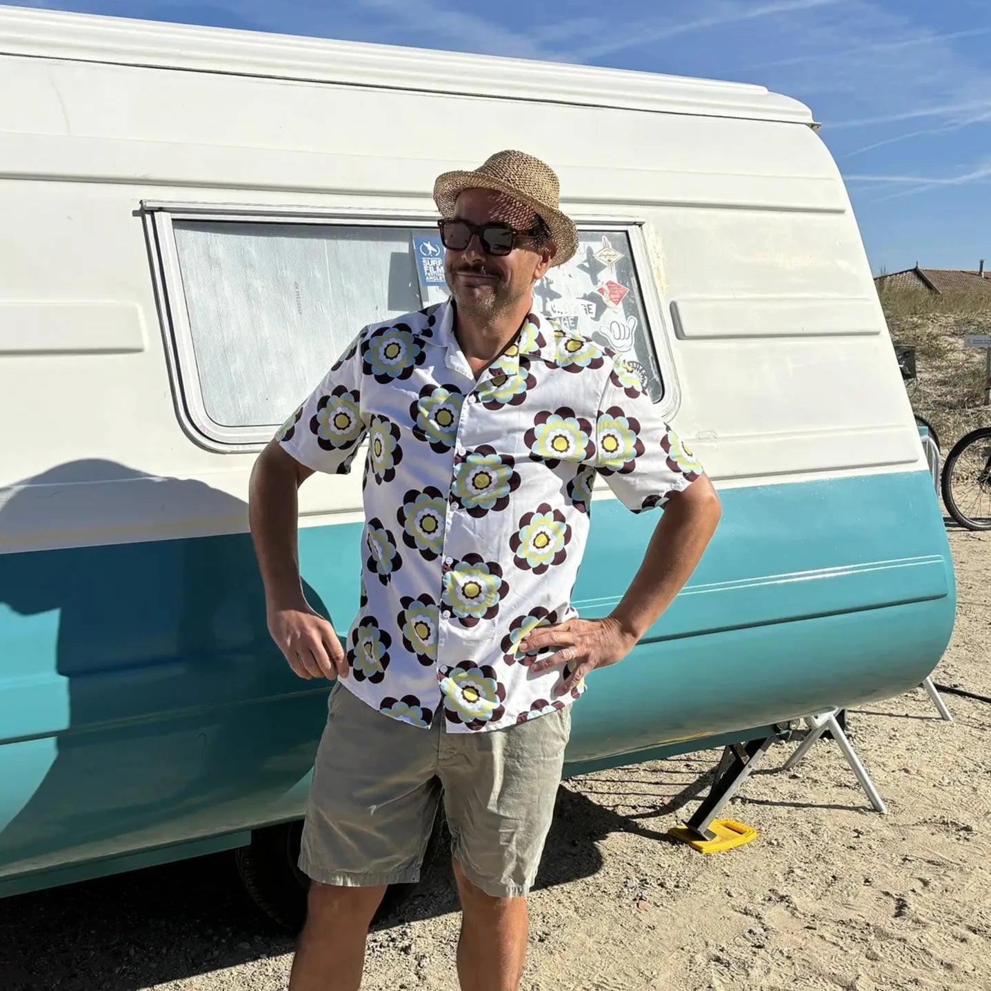 Chemise Lino Ventura L'Aventure C'est l'Aventure Caravane