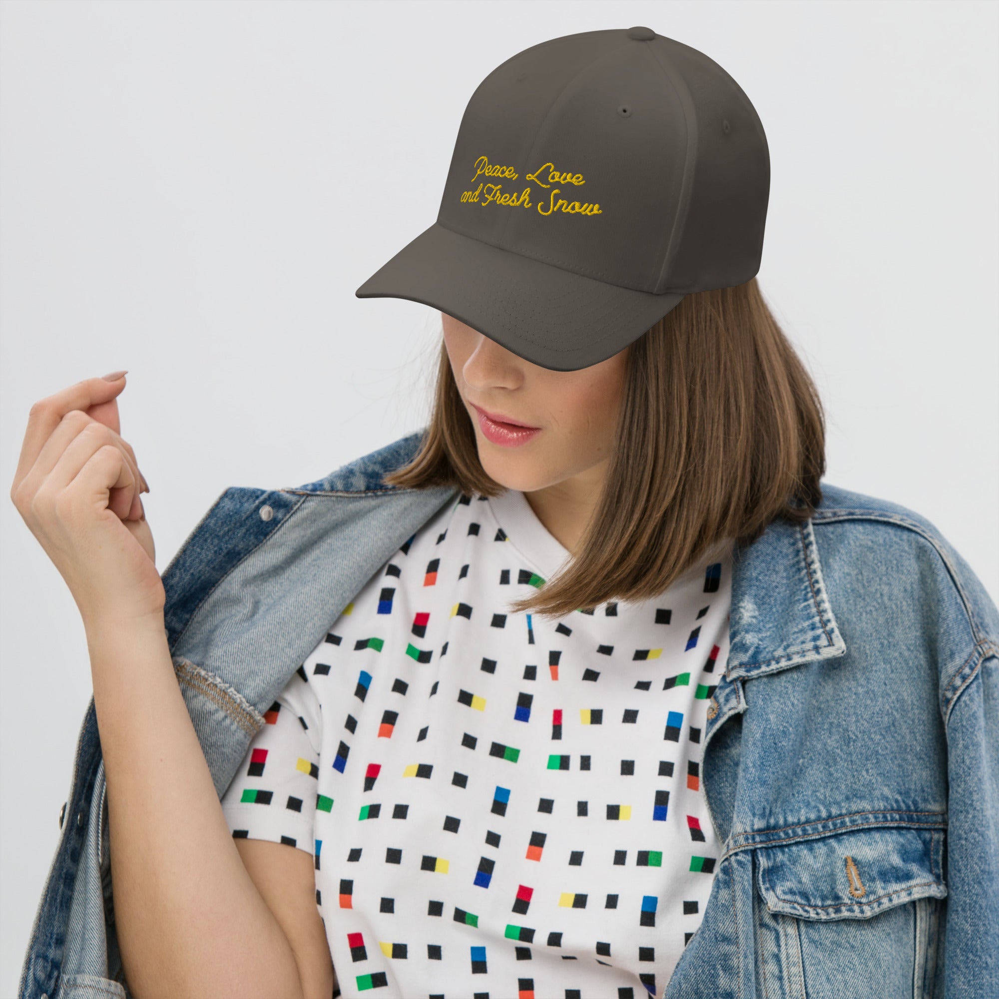 Casquette Structurée en Sergé Peace, Love and Fresh Snow Gold letters