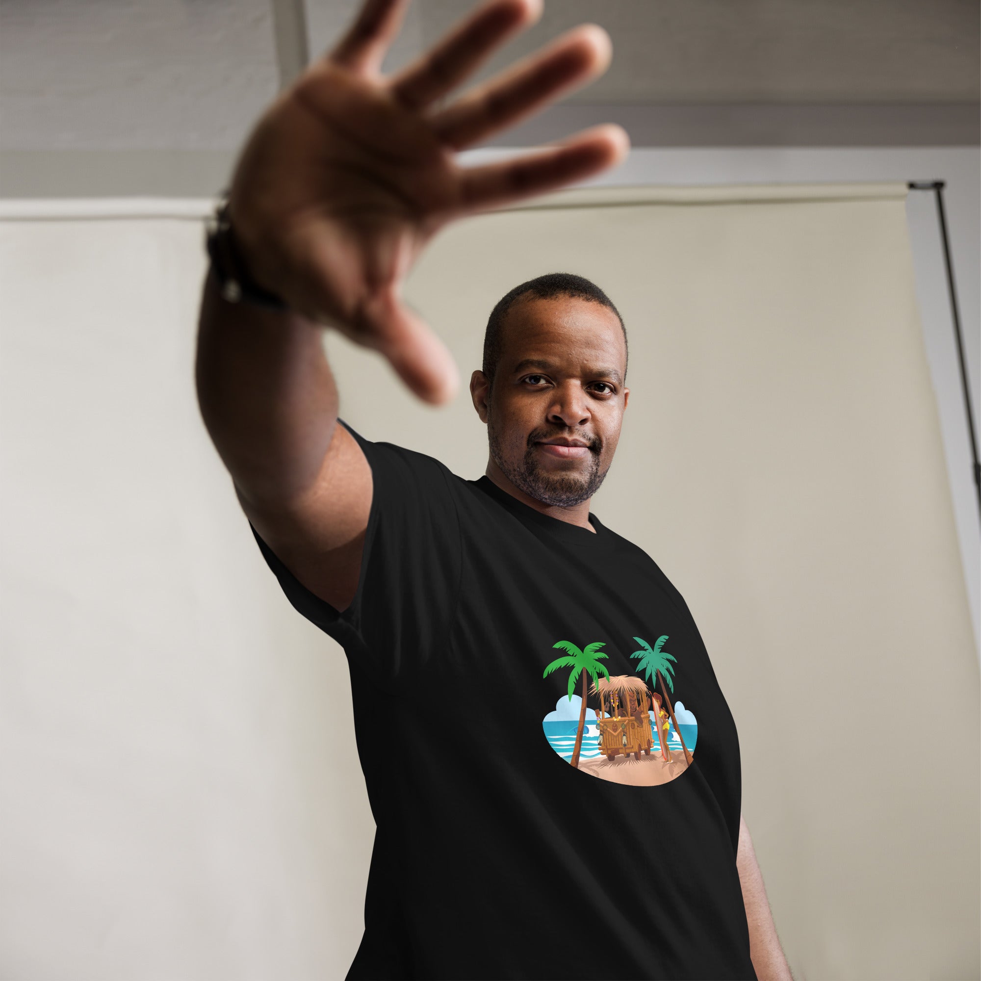 Men's classic tee Tiki Kombi on dark colors