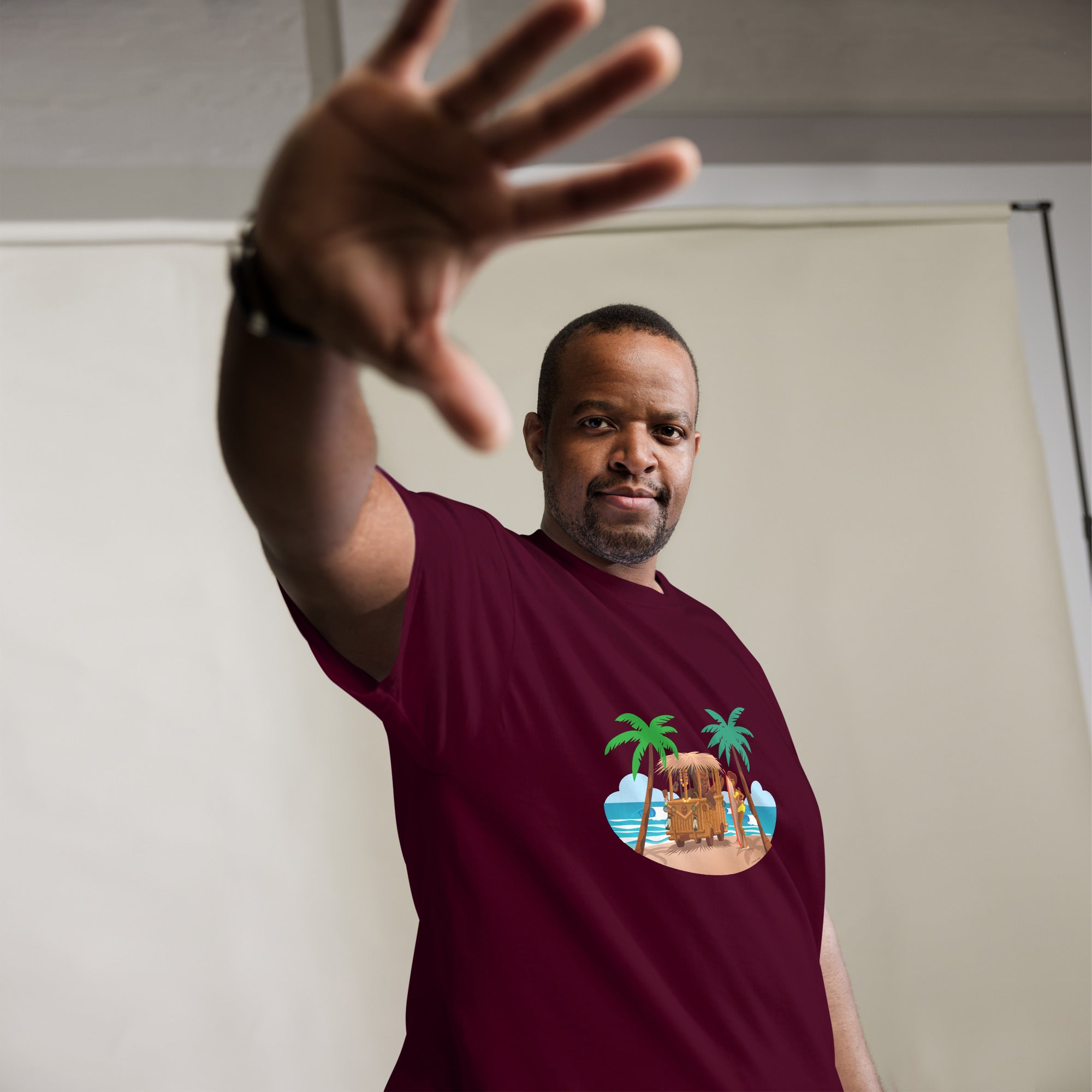 Men's classic tee Tiki Kombi on dark colors