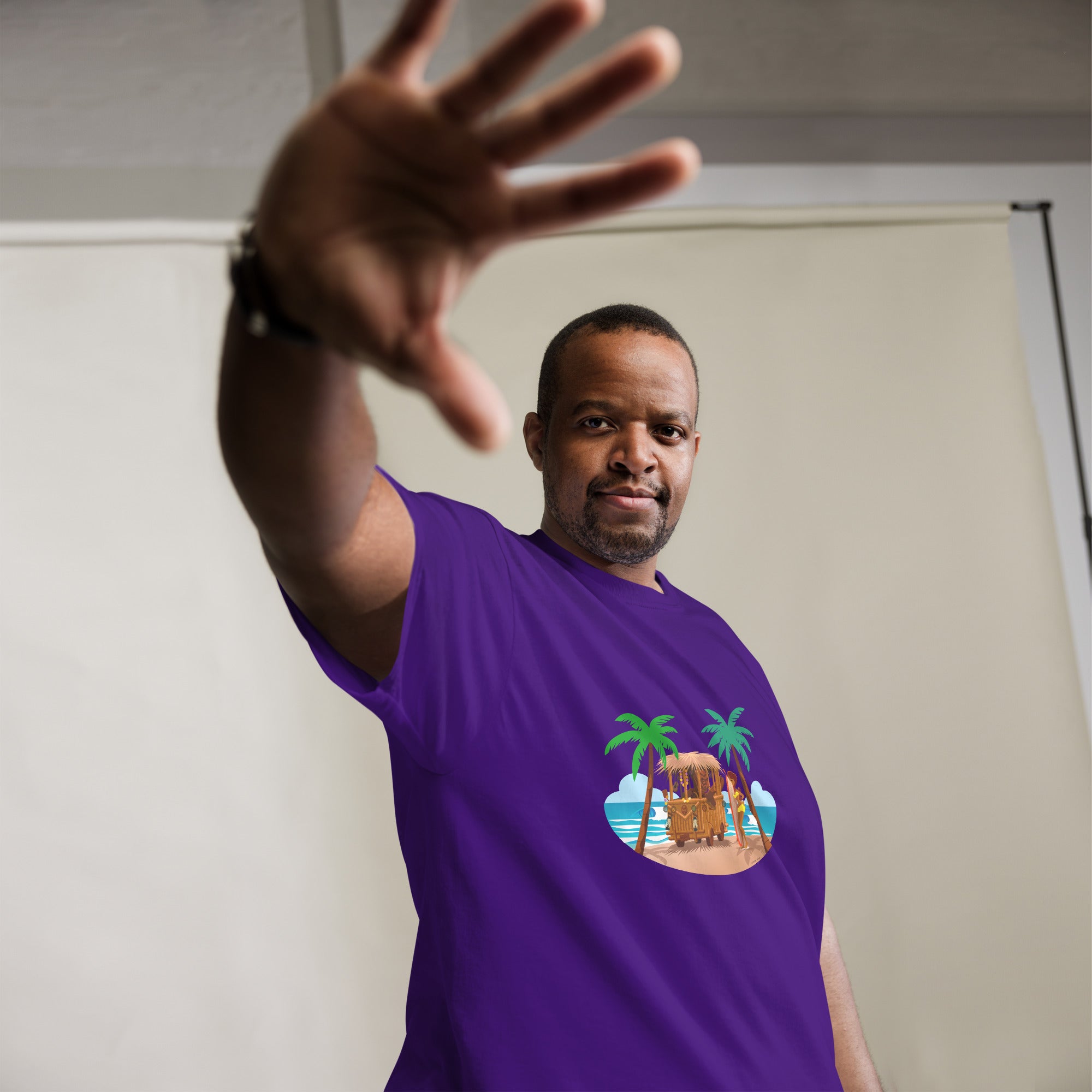 Men's classic tee Tiki Kombi on dark colors
