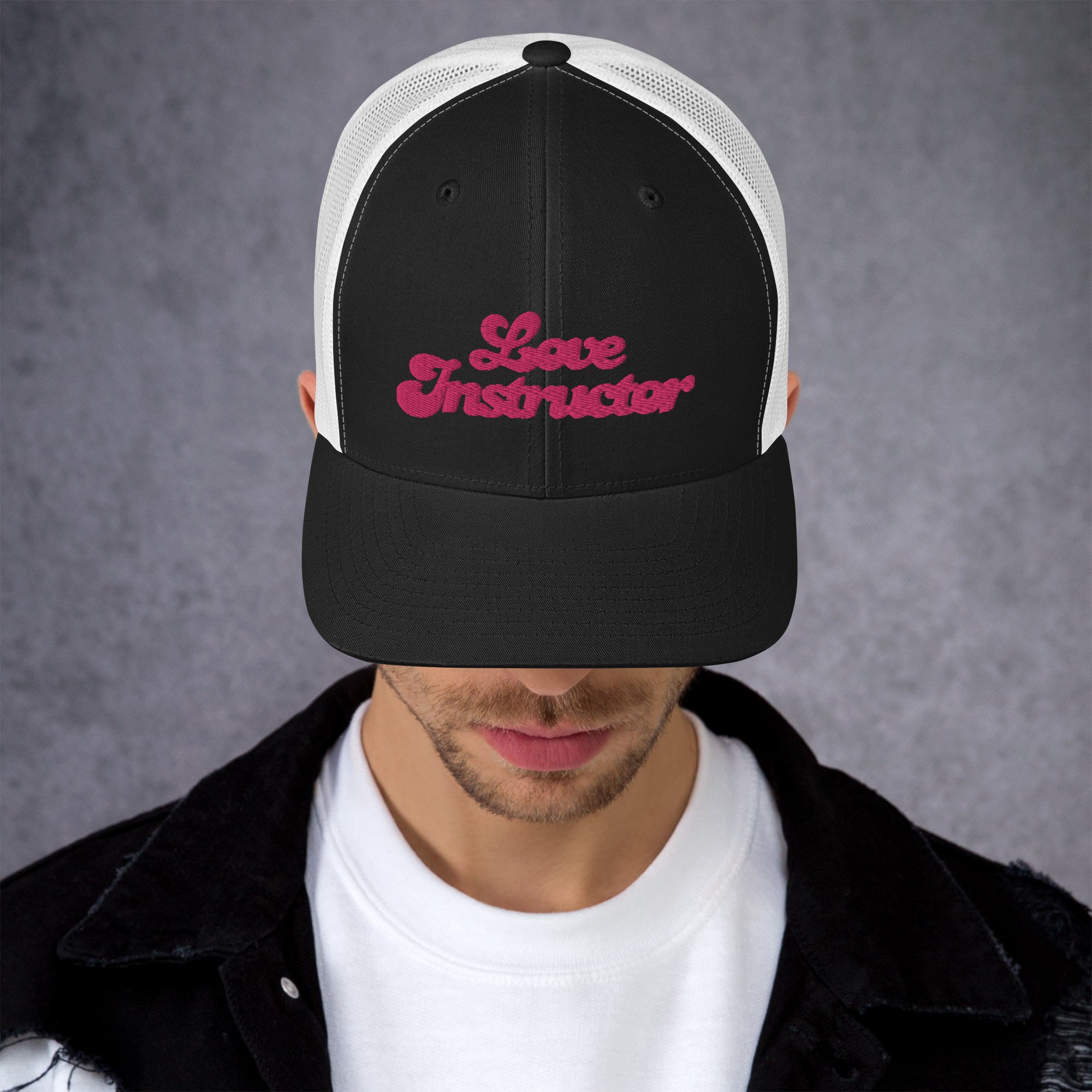 Casquette trucker rétro bicolore Love instructor