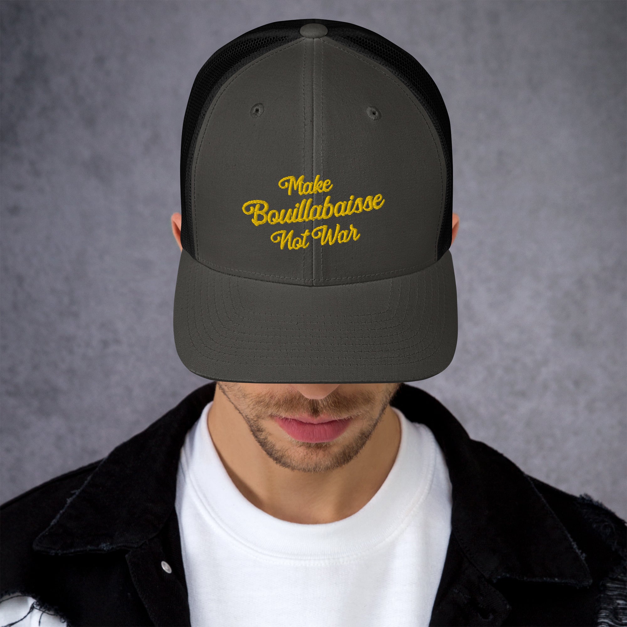 Casquette trucker rétro bicolore Make Bouillabaisse Not War