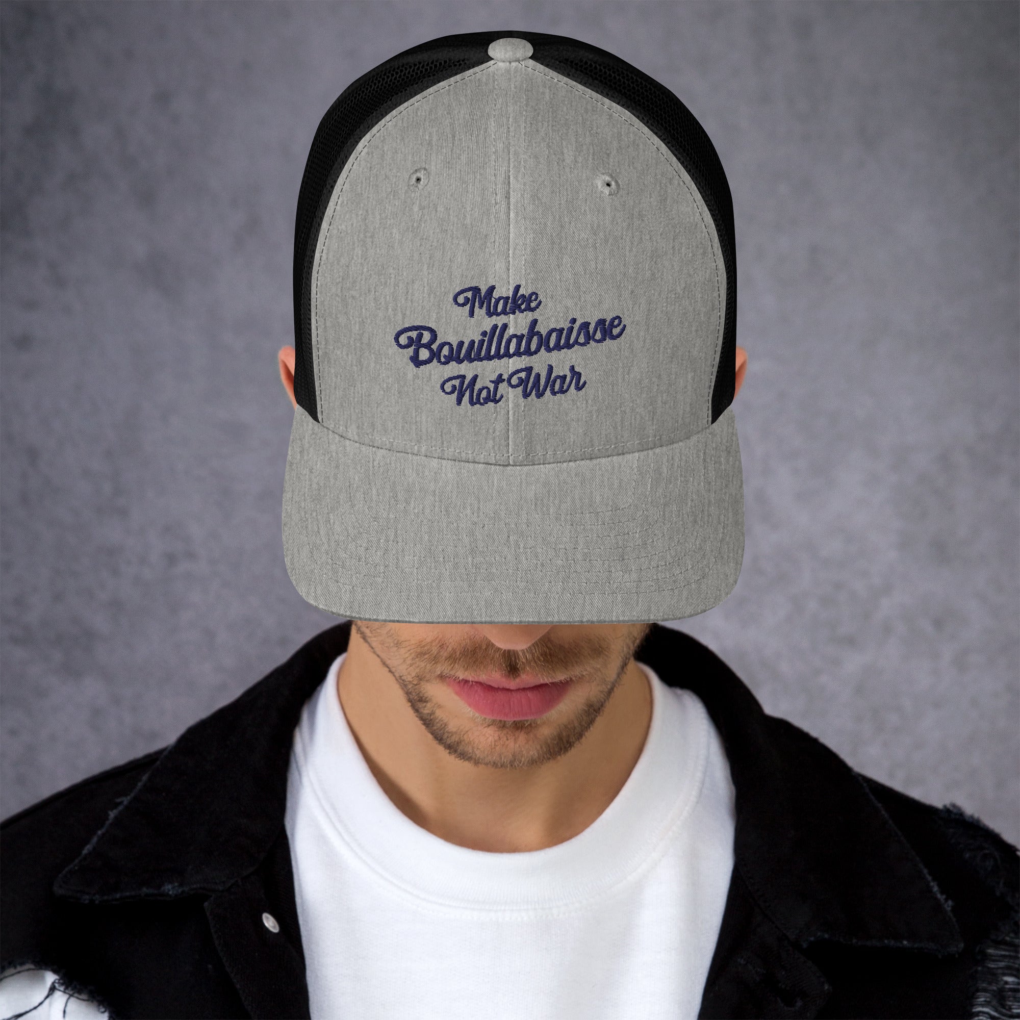 Casquette trucker rétro bicolore Make Bouillabaisse Not War Navy 3DPuffy