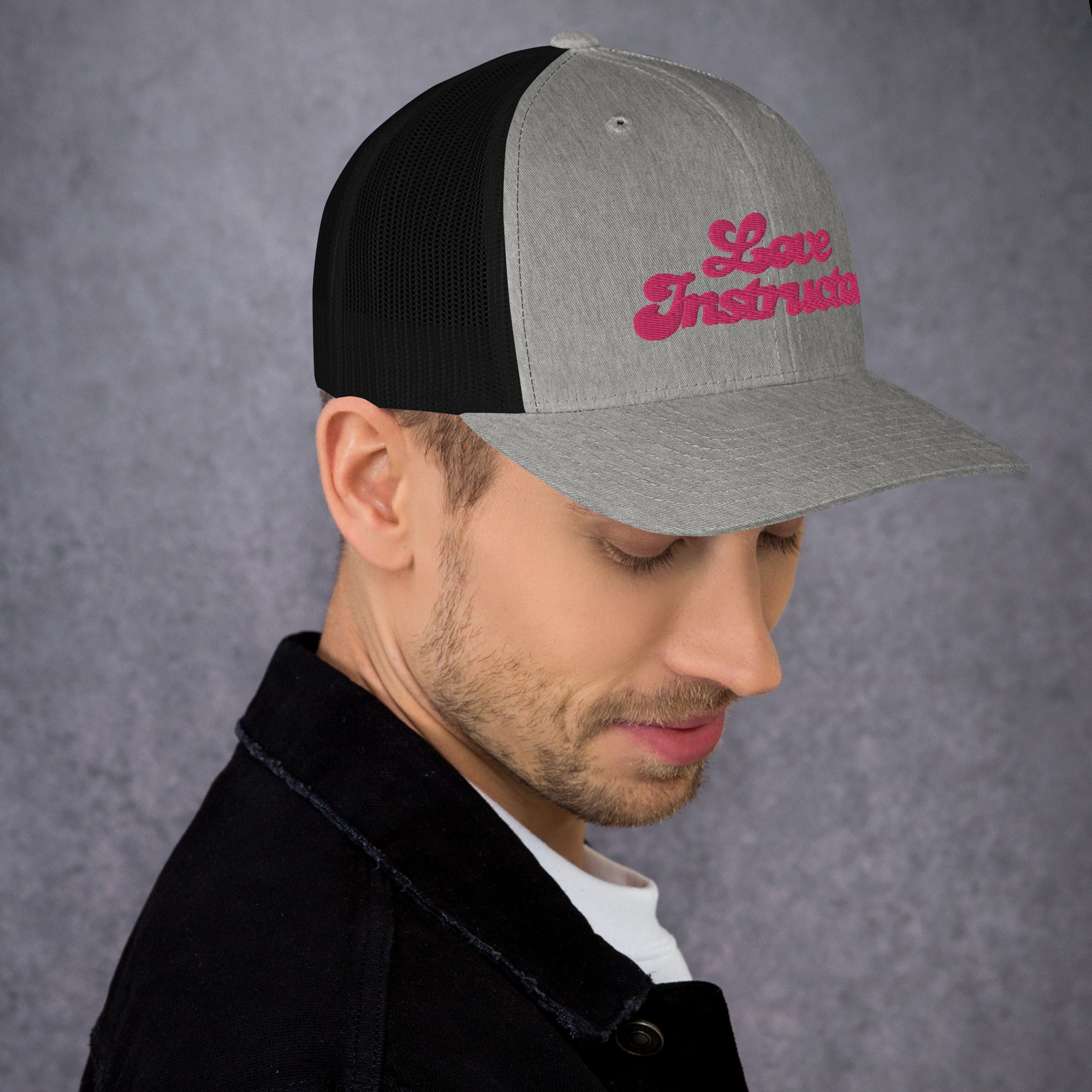 Casquette trucker rétro bicolore Love instructor