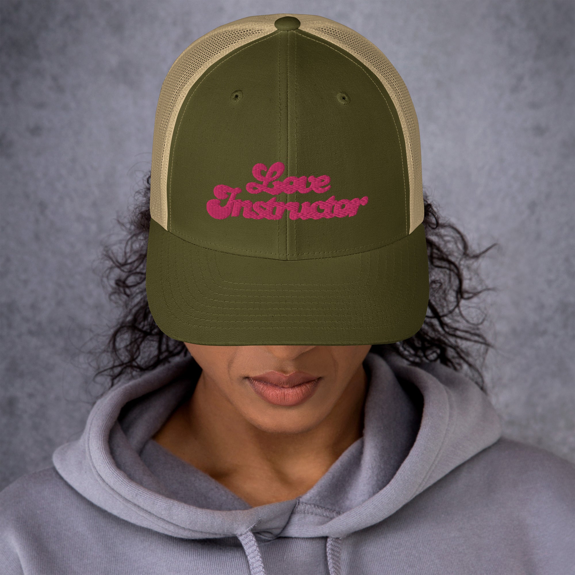 Casquette trucker rétro bicolore Love instructor