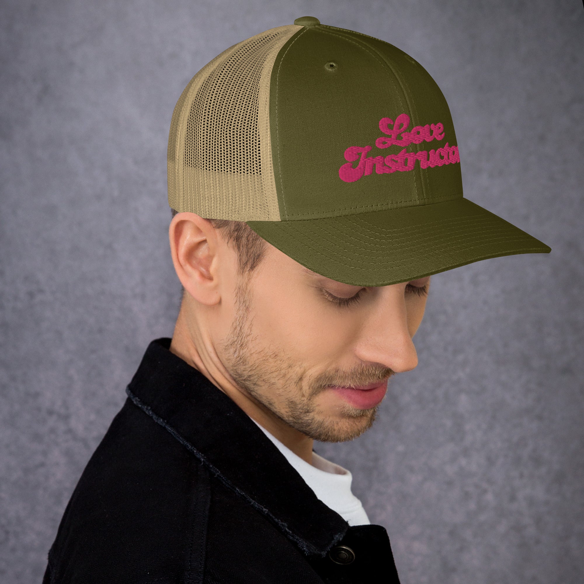 Casquette trucker rétro bicolore Love instructor
