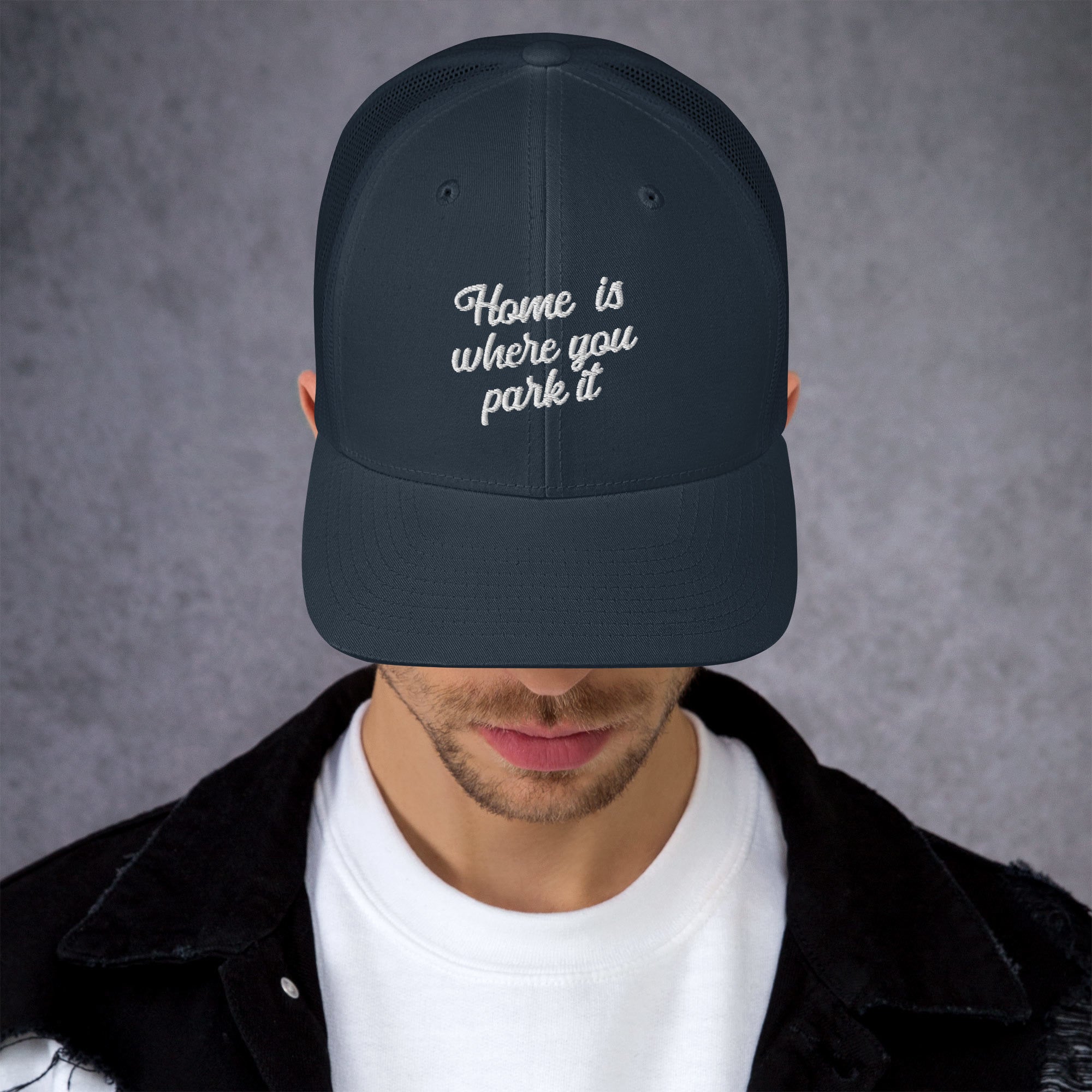Casquette trucker rétro Home is where you park it white