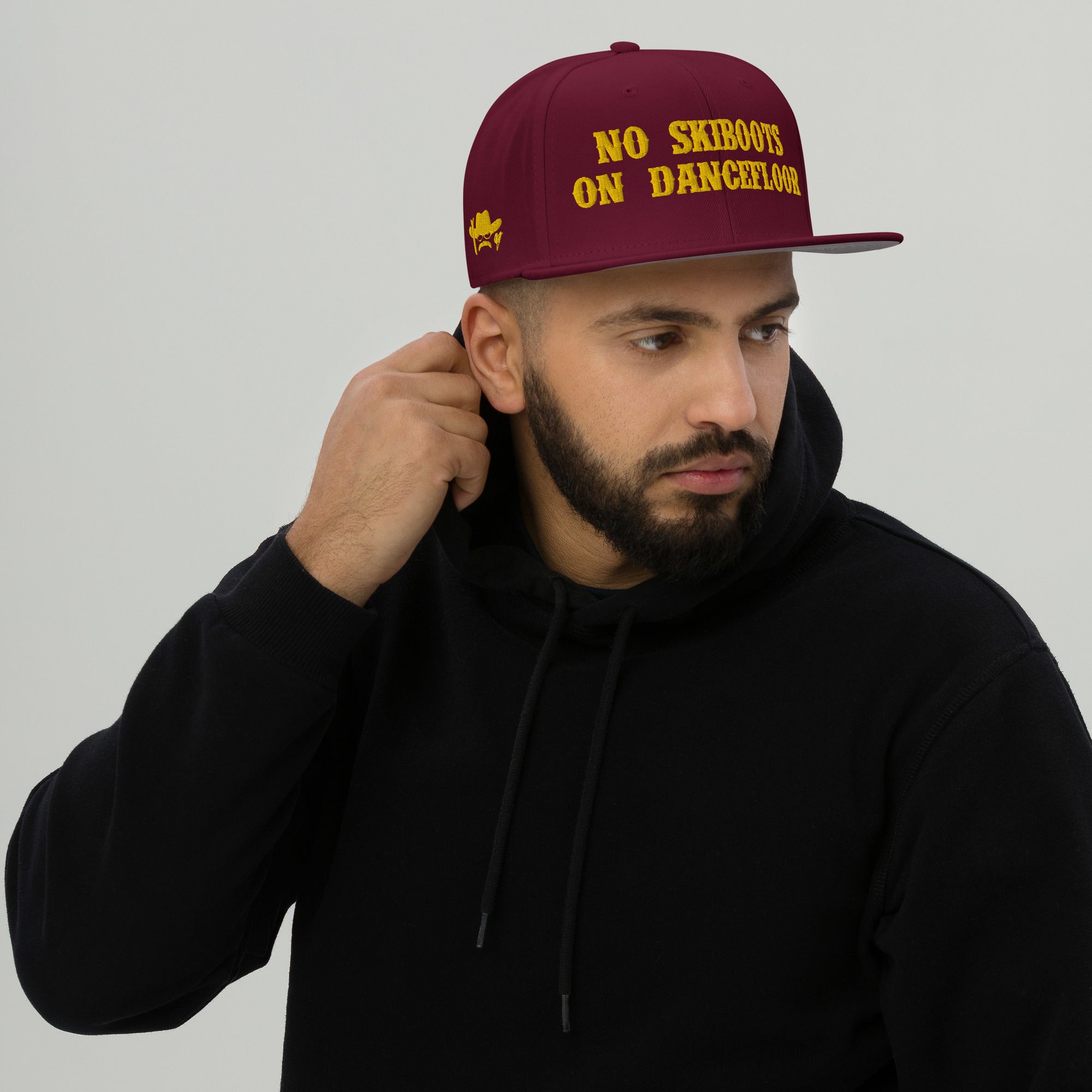 Casquette Snapback Otto Cap No Skiboots on Dancefloor Gold brodé sur 3 côtés
