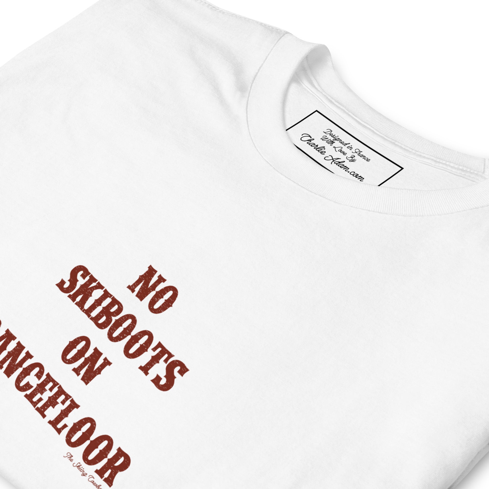 T-shirt softstyle en coton No Skiboots on Dancefloor sur fond clair