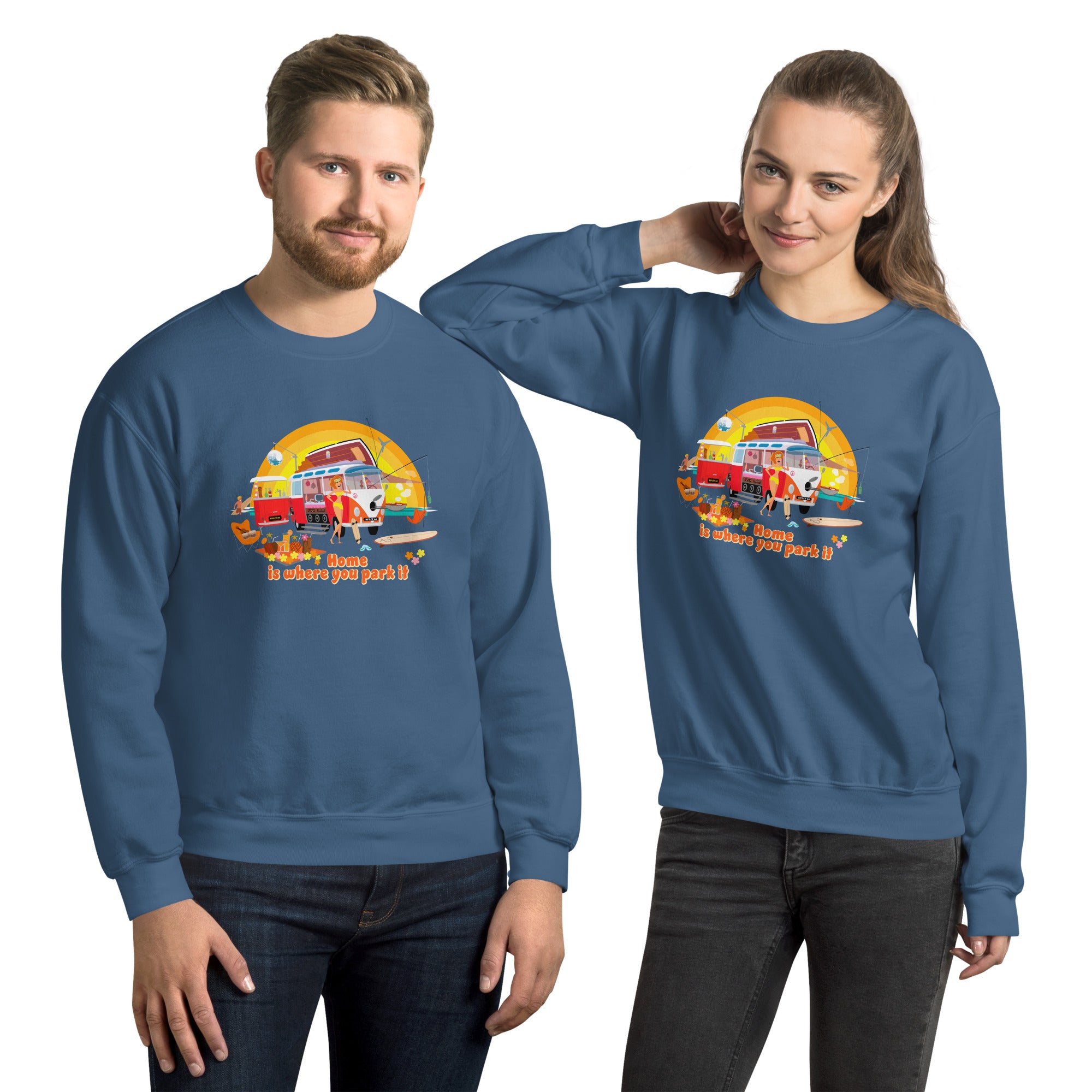 Sweat Unisexe à Col Rond Ultra Combi Home is where you park it sur couleurs foncées