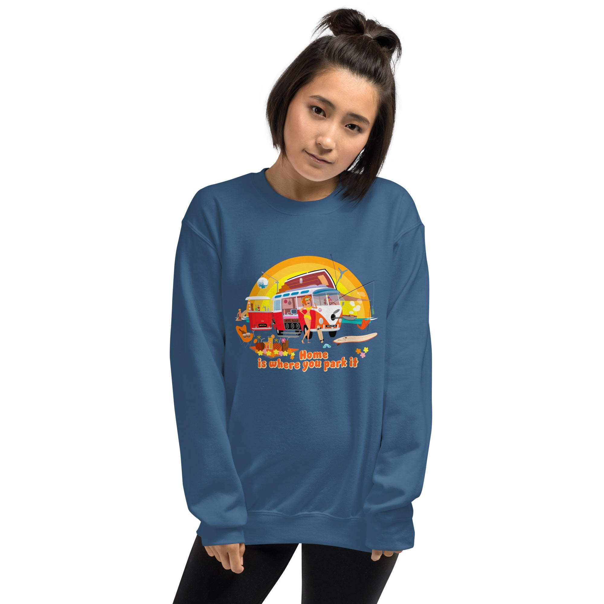 Sweat Unisexe à Col Rond Ultra Combi Home is where you park it sur couleurs foncées
