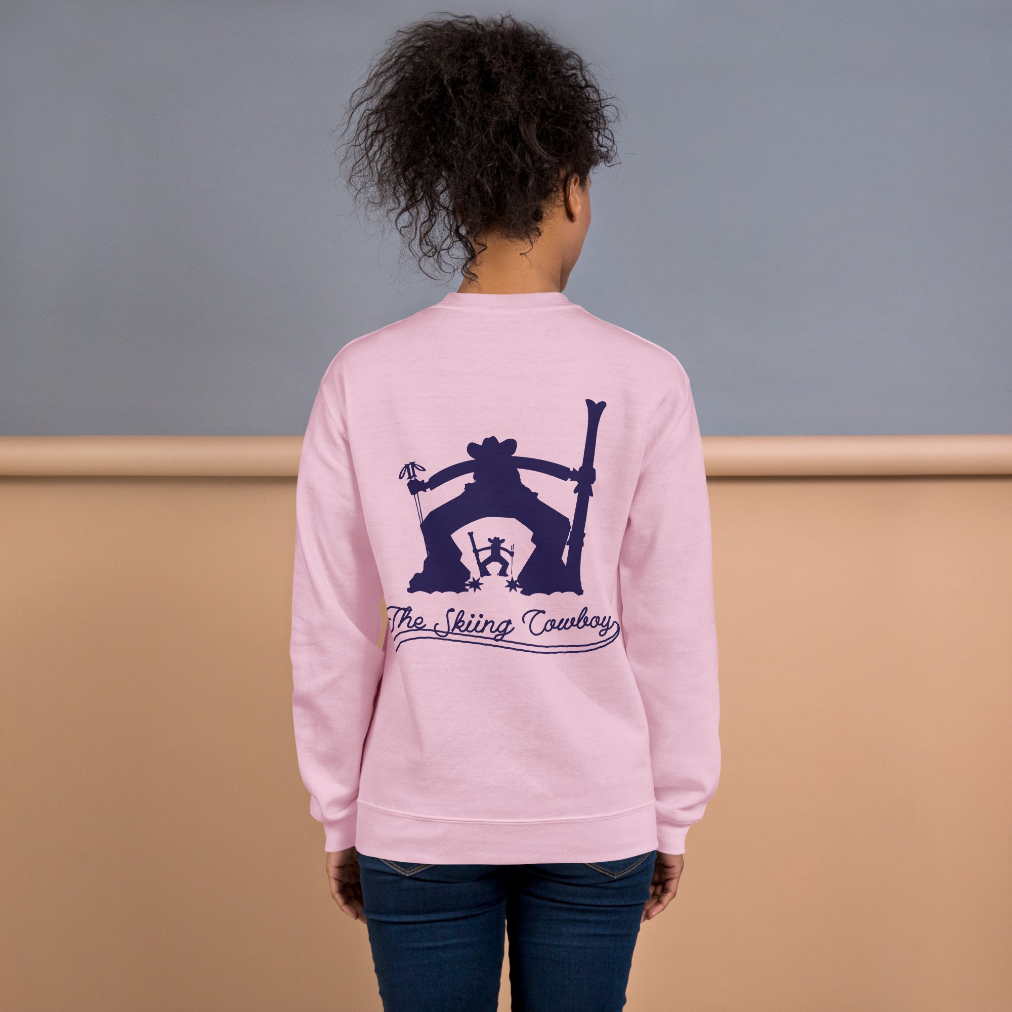 Sweat Unisexe à Col Rond Skiing Cowboy & Ski Fight at OK Corral Silhouette sur couleurs claires (face & dos)