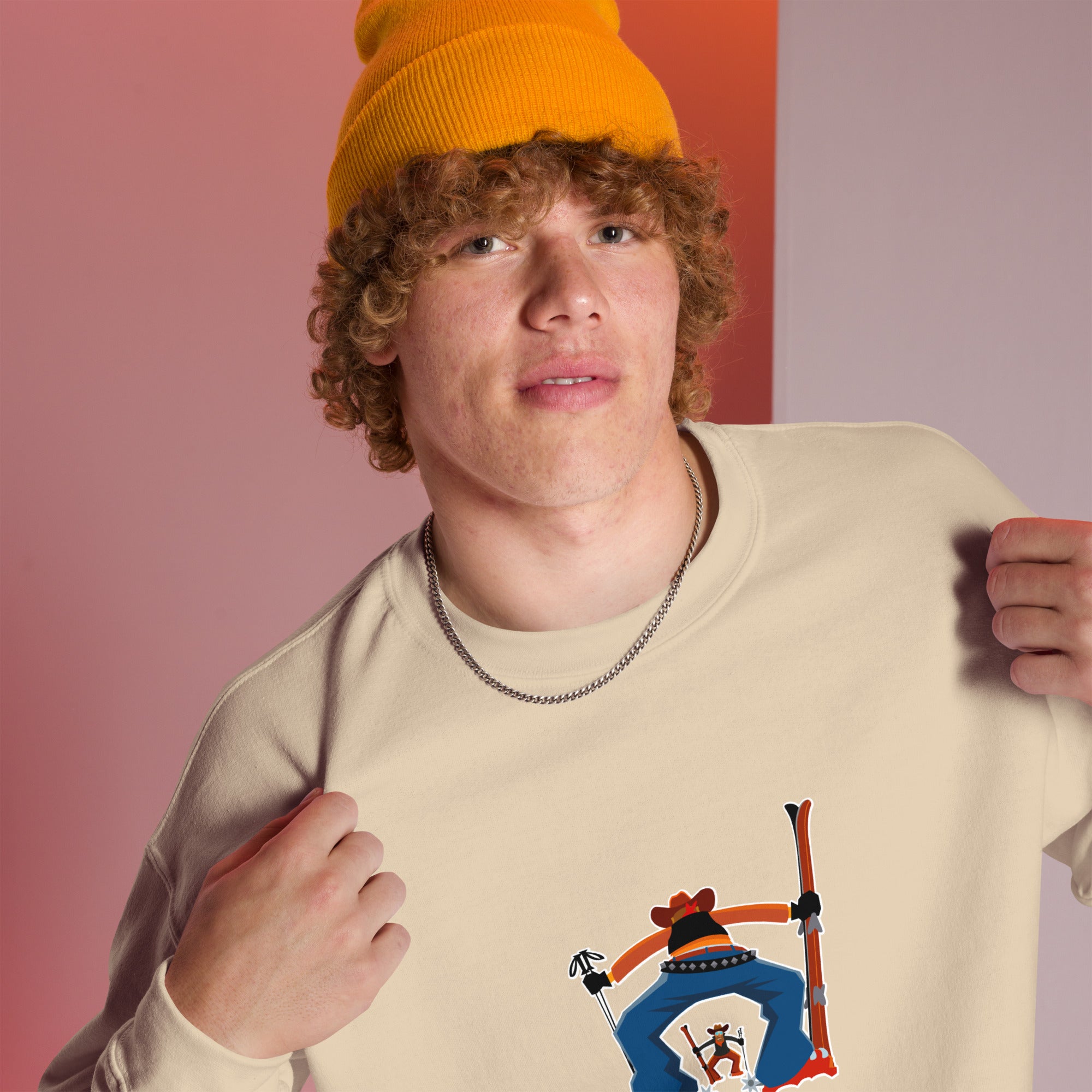 Sweat Unisexe à Col Rond Ski Fight at OK Corral Outline sur couleurs claires