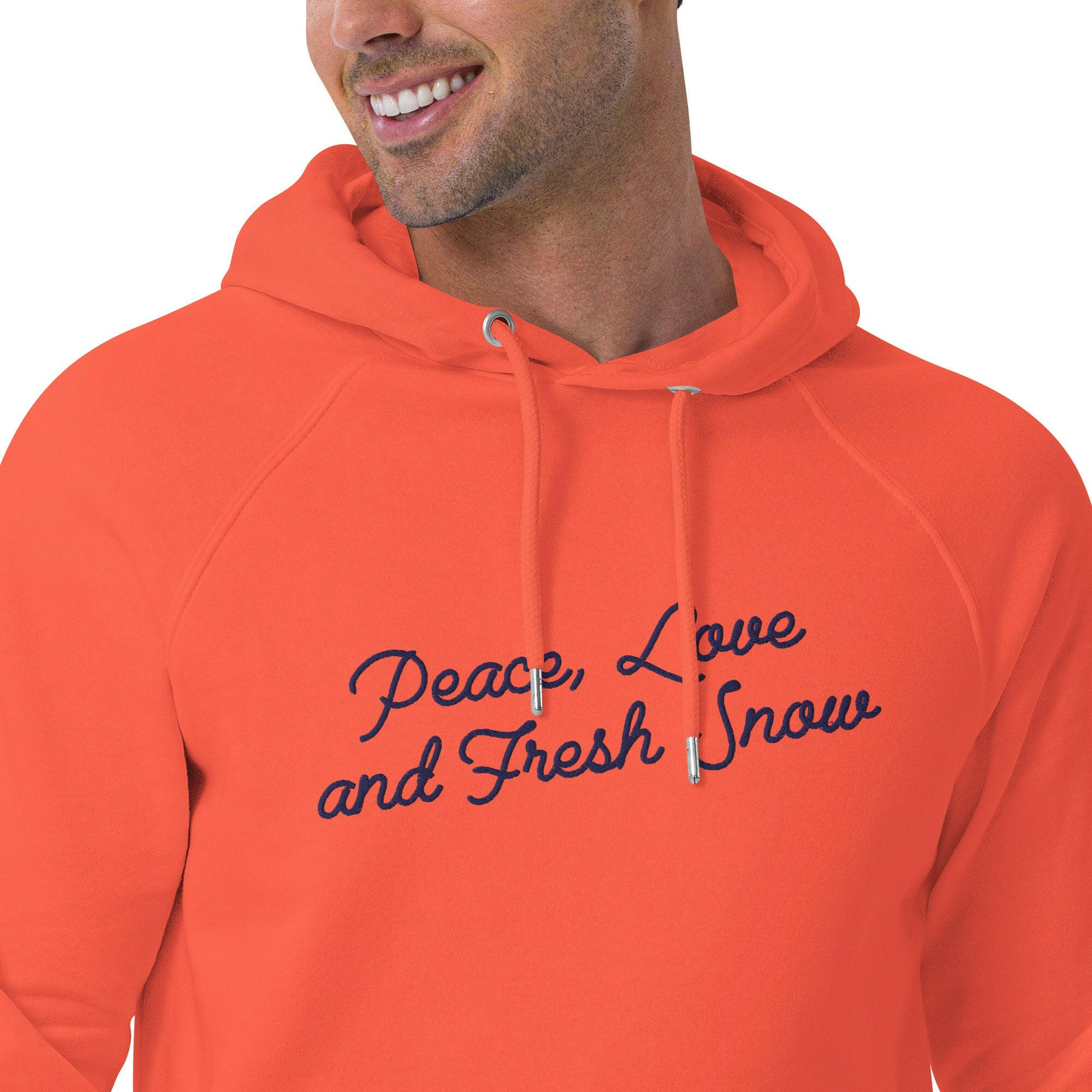 Sweat à capuche écologique Raglan unisexe Peace, Love and Fresh Snow texte bleu marine grand motif brodé