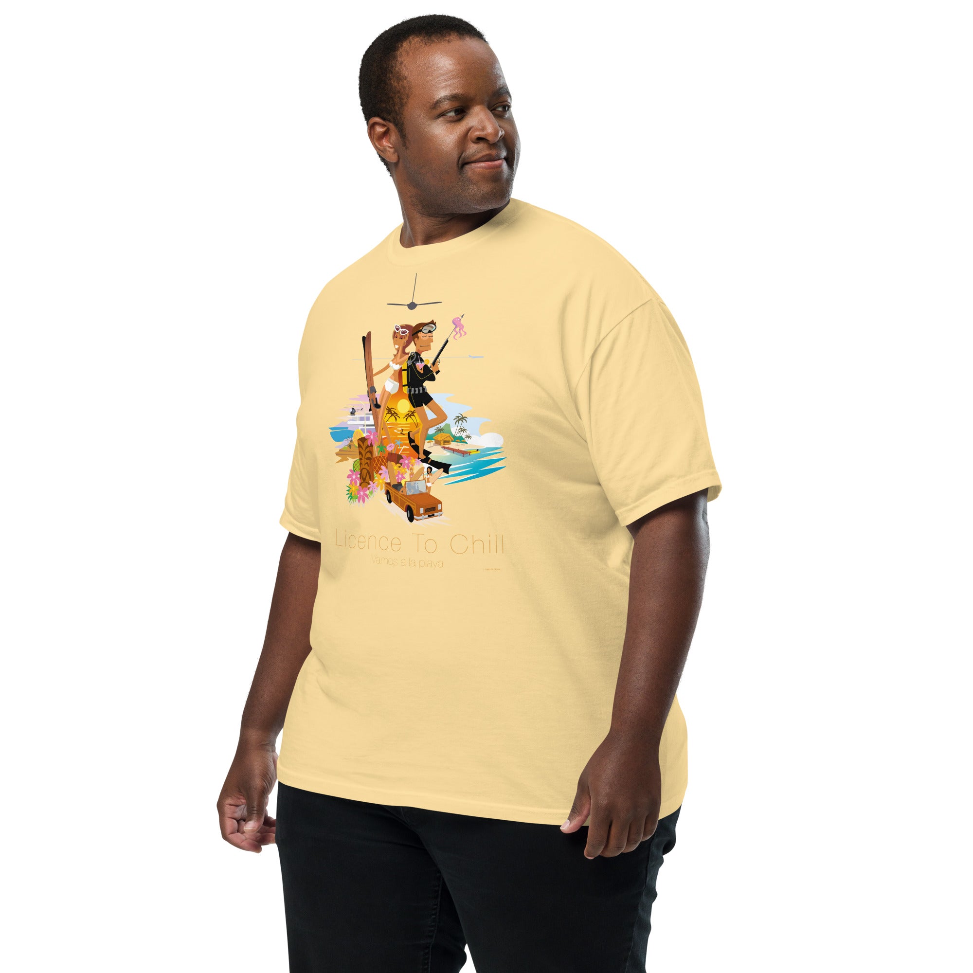 T-shirt teinté lourd unisexe License to Chill Vamos a la Playa sur couleurs claires