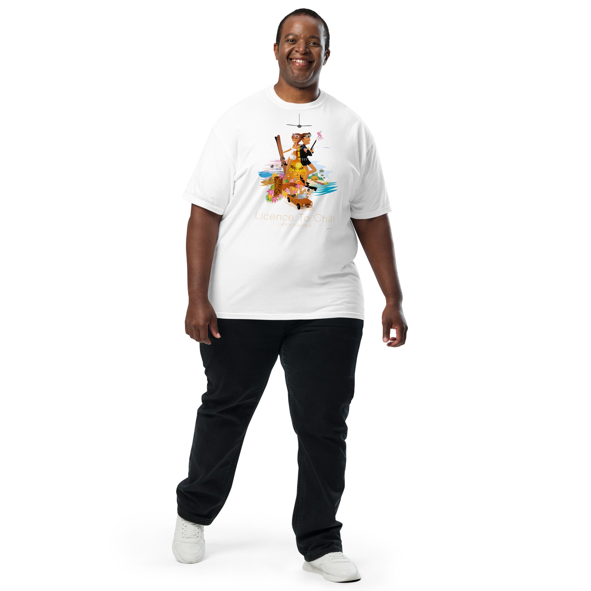T-shirt teinté lourd unisexe License to Chill Vamos a la Playa sur couleurs claires