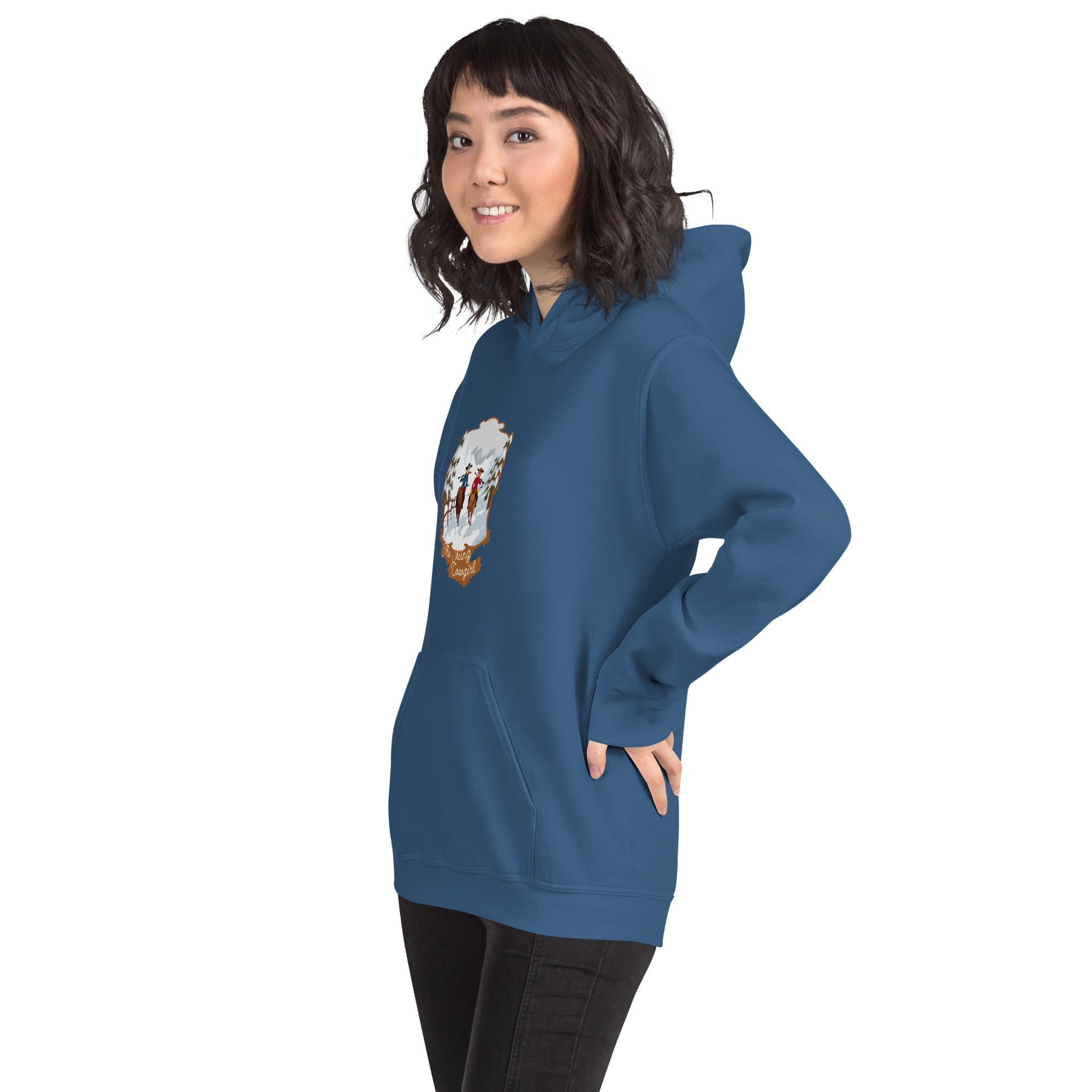 Sweat à capuche d'hiver unisexe The Skiing Cowgirl sur couleurs foncées