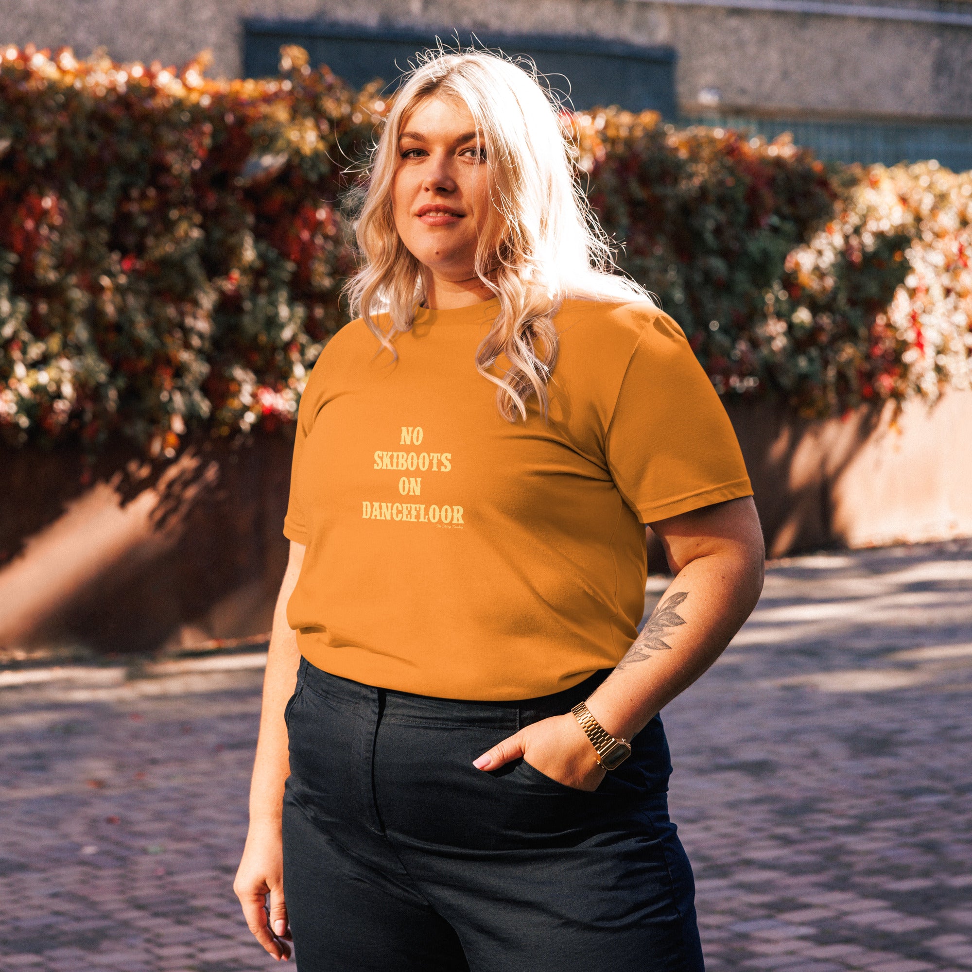 T-shirt unisexe en coton biologique No Skiboots on Dancefloor texte clair