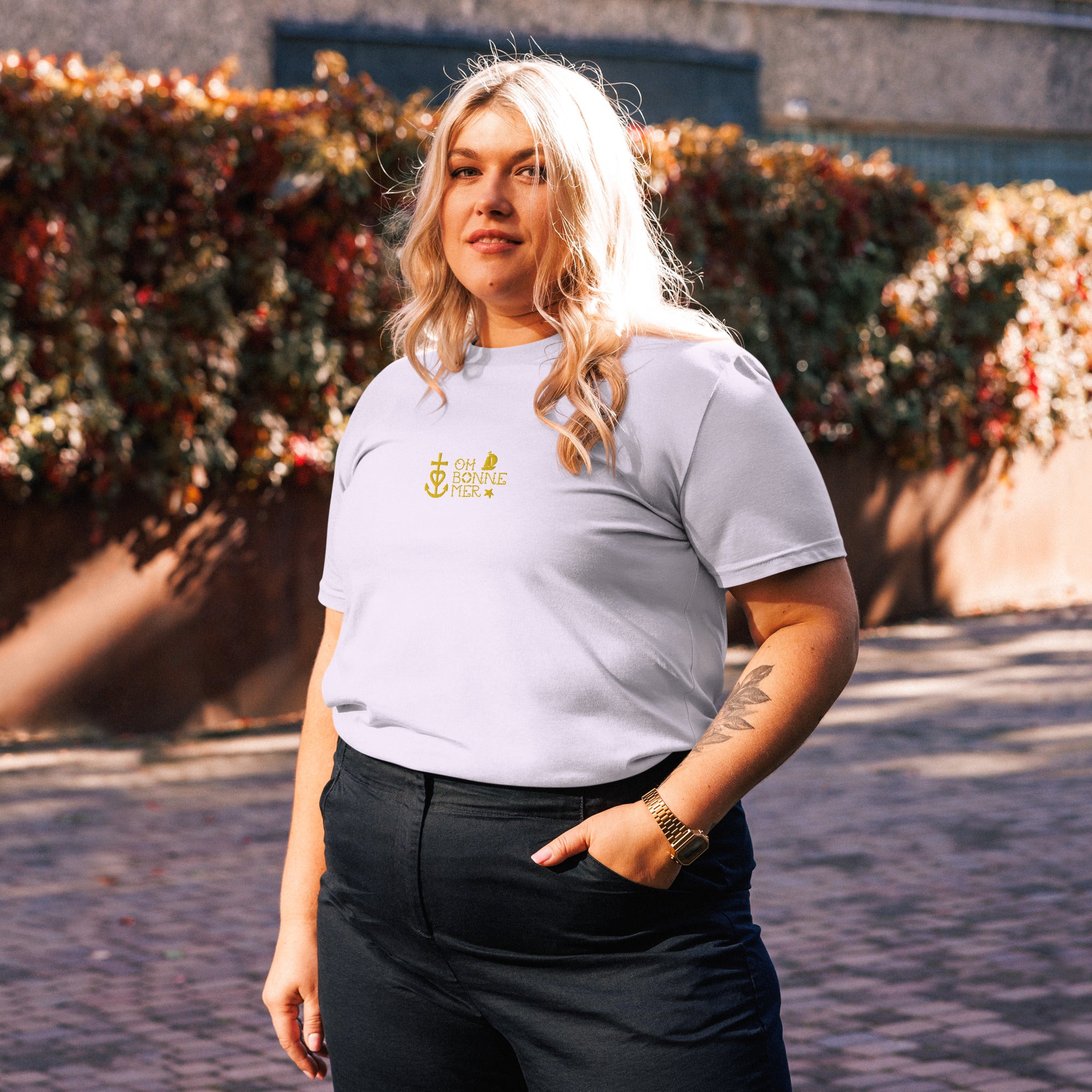 T-shirt unisexe en coton biologique Oh Bonne Mer 2 brodé sur couleurs claires