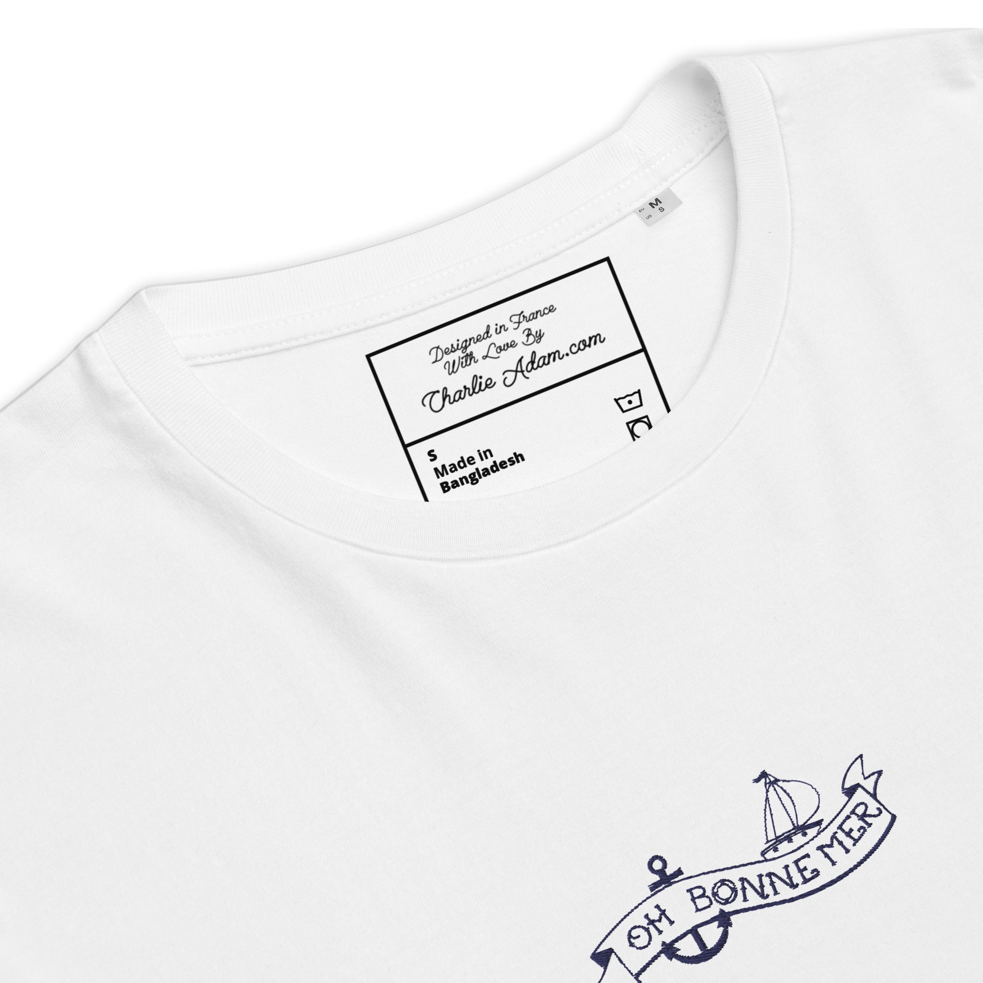 T-shirt unisexe en coton biologique Oh Bonne Mer Tattoo navy brodé sur couleurs claires