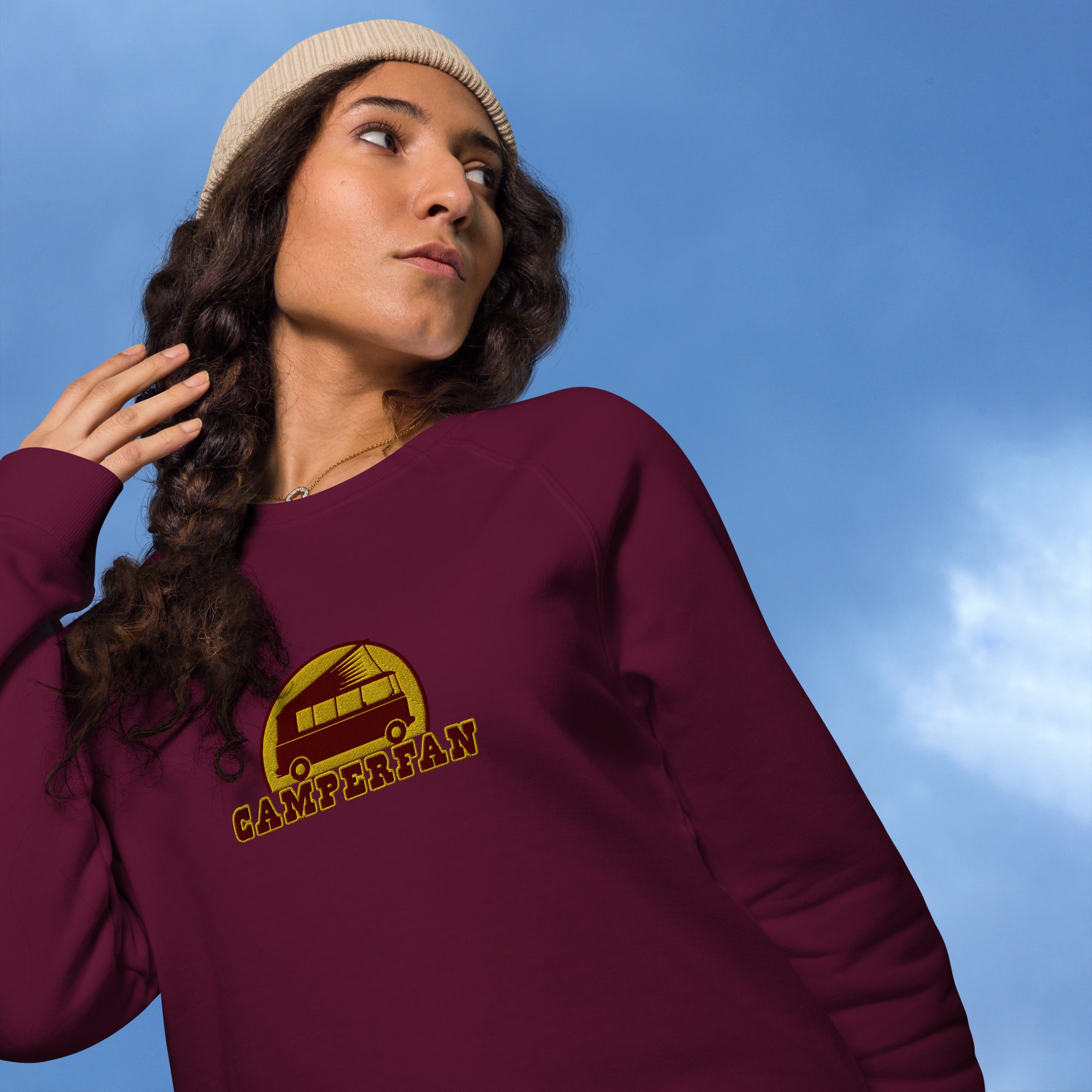 Unisex organic raglan sweatshirt Small Camperfan large brown/yellow embroidered pattern