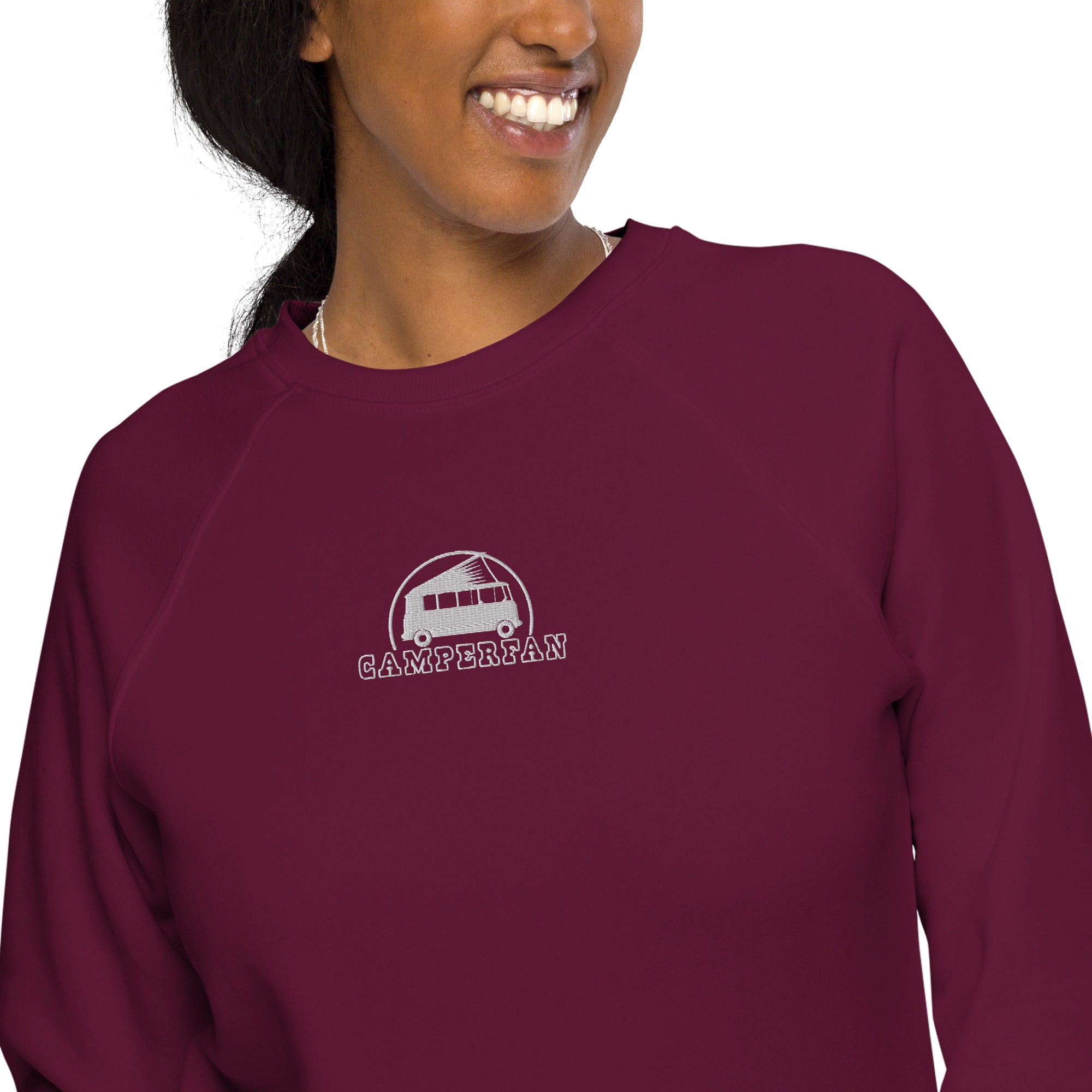 Unisex organic raglan sweatshirt Small Camperfan white embroidered pattern