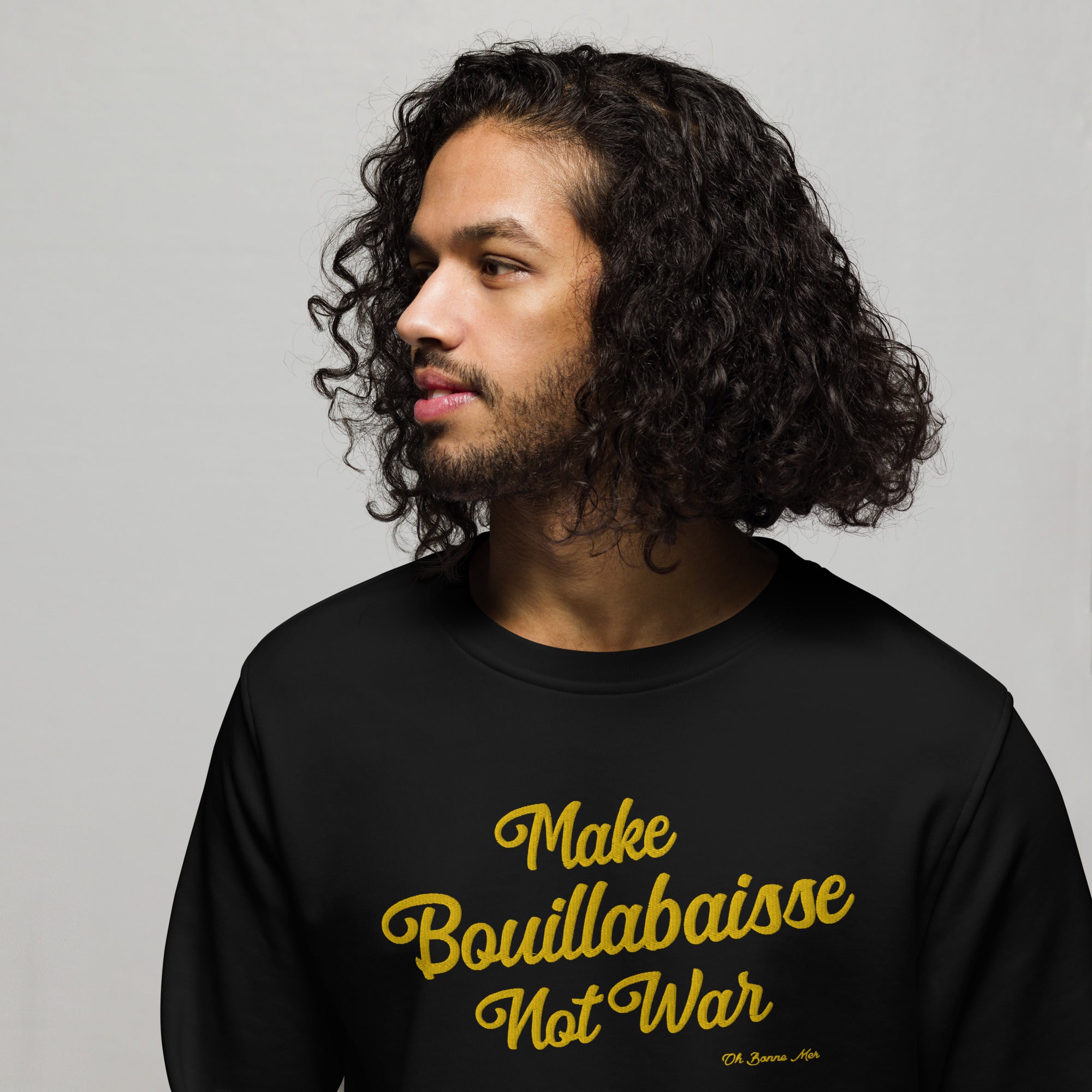 Sweat écologique unisexe Make Bouillabaisse Not War grand motif doré brodé