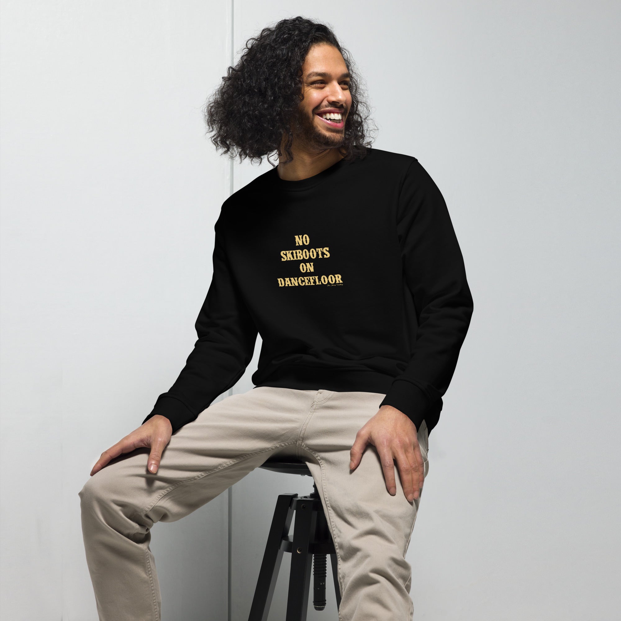 Unisex organic sweatshirt No Skiboots on Dancefloor light text