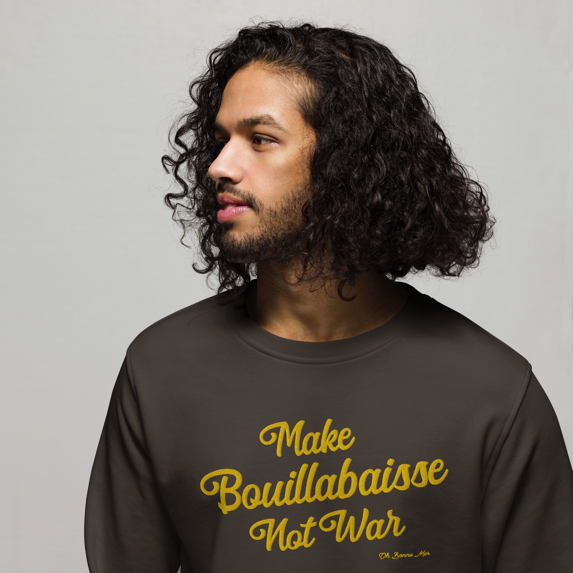 Sweat écologique unisexe Make Bouillabaisse Not War grand motif doré brodé