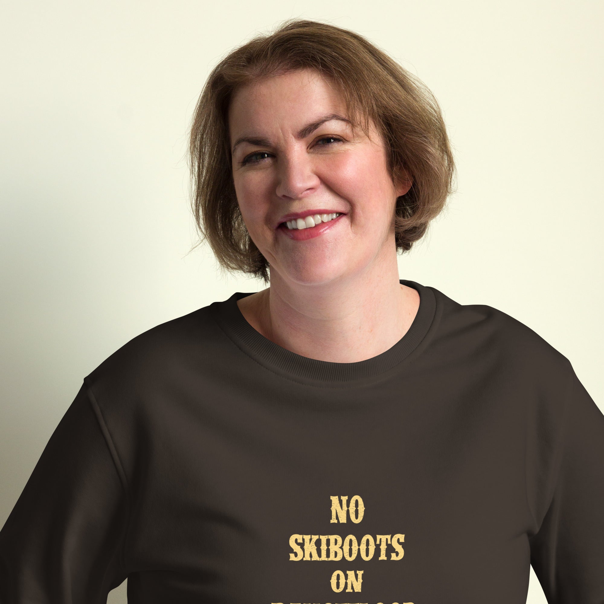 Unisex organic sweatshirt No Skiboots on Dancefloor light text