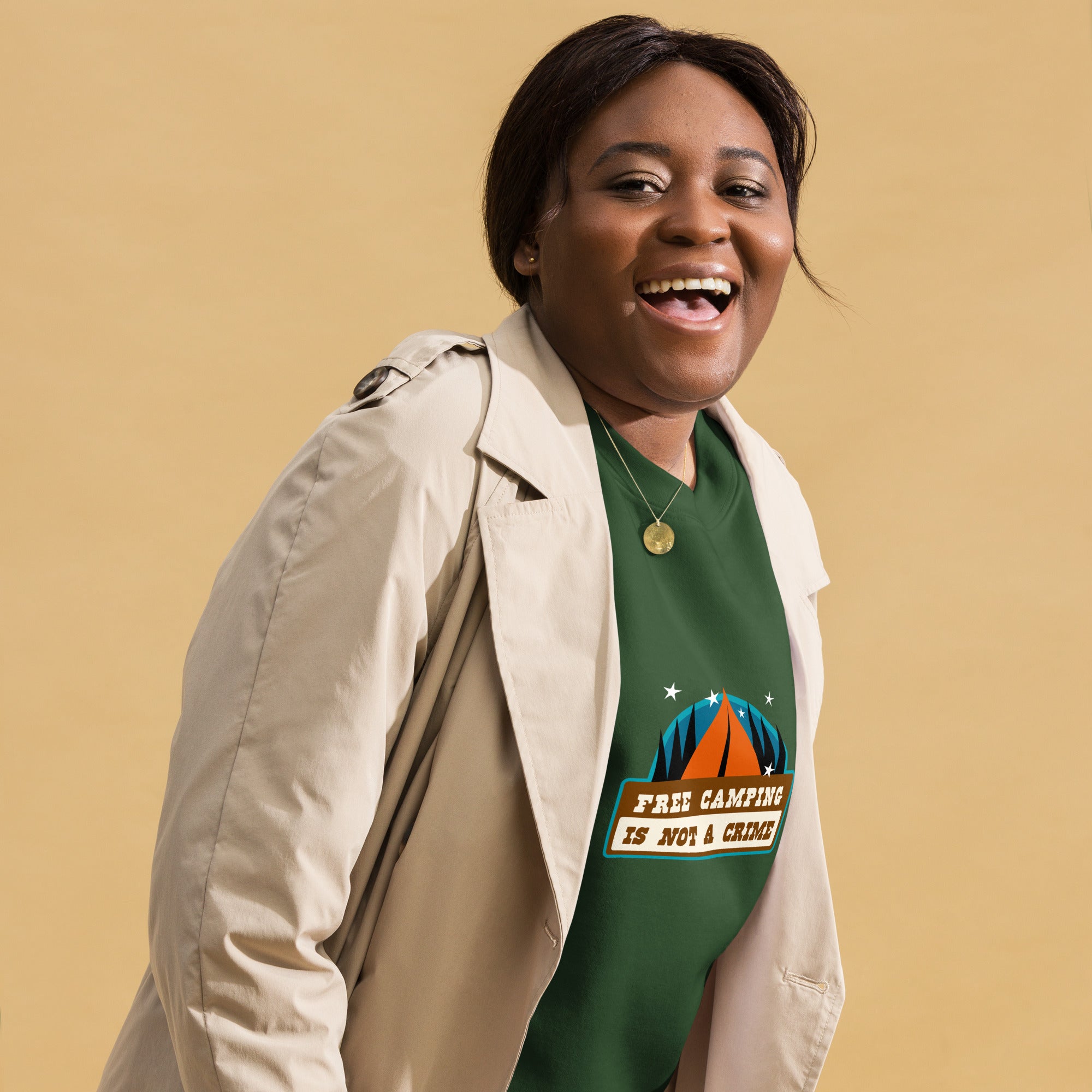 Sweatshirt premium unisexe Free camping is not a crime graphic