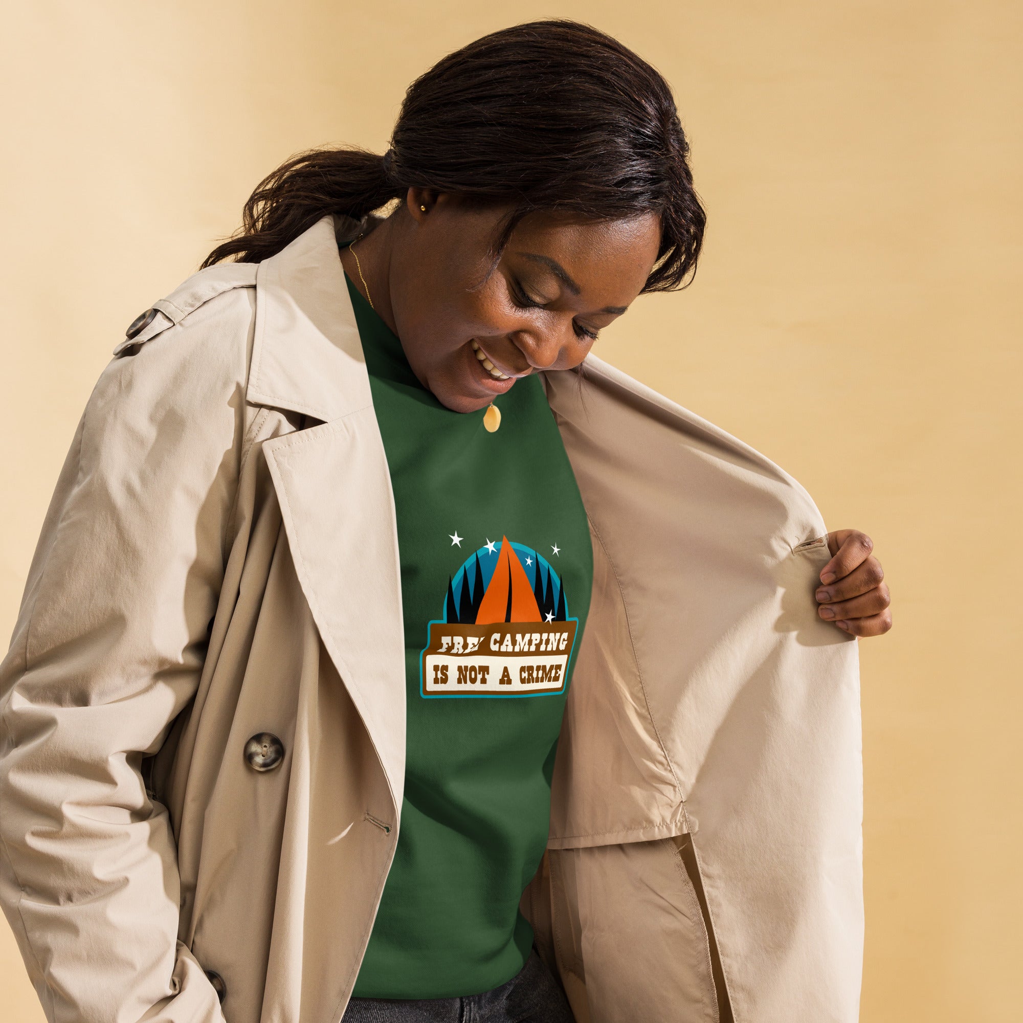 Sweatshirt premium unisexe Free camping is not a crime graphic