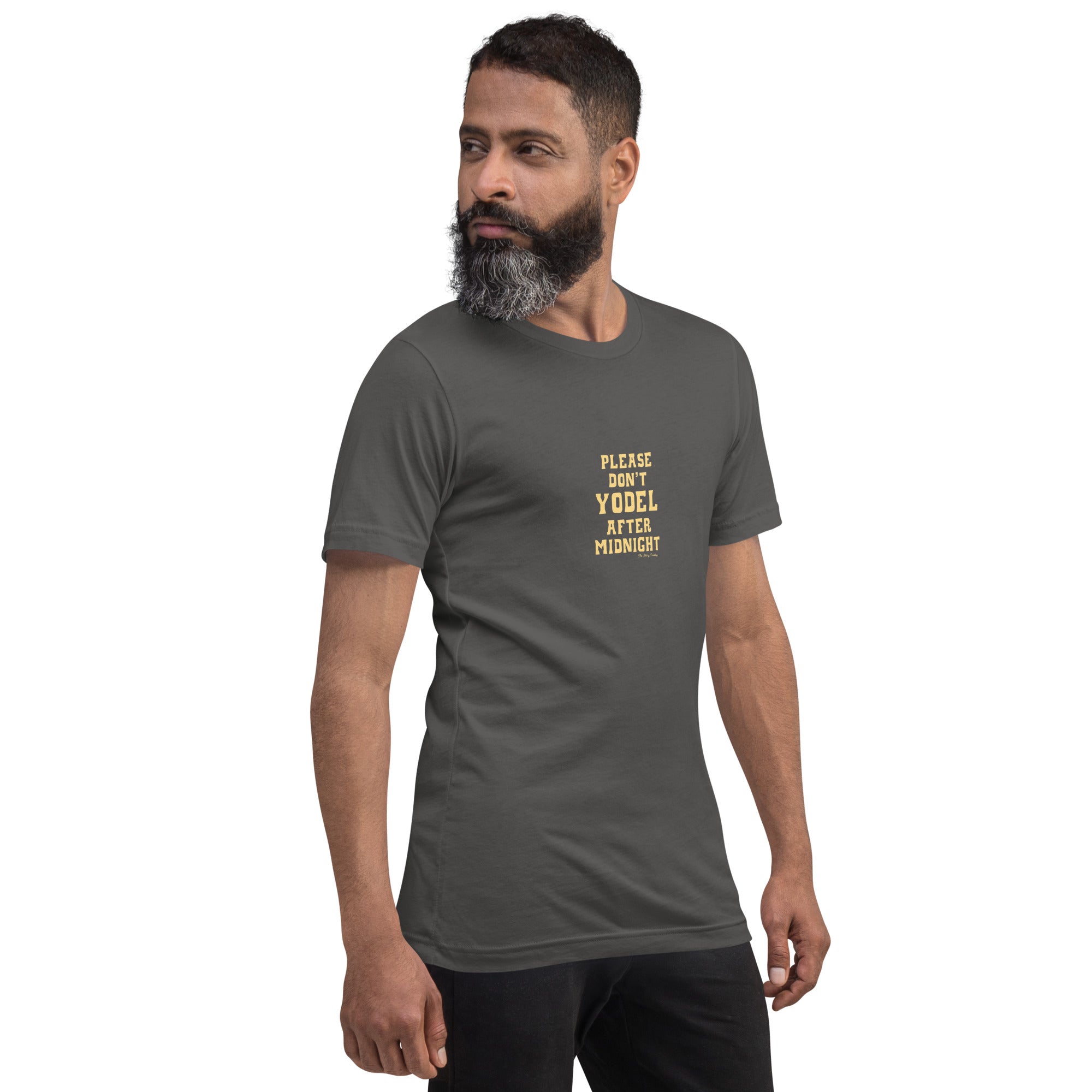 T-shirt en coton unisexe Don't Yodel After Midnight texte clair