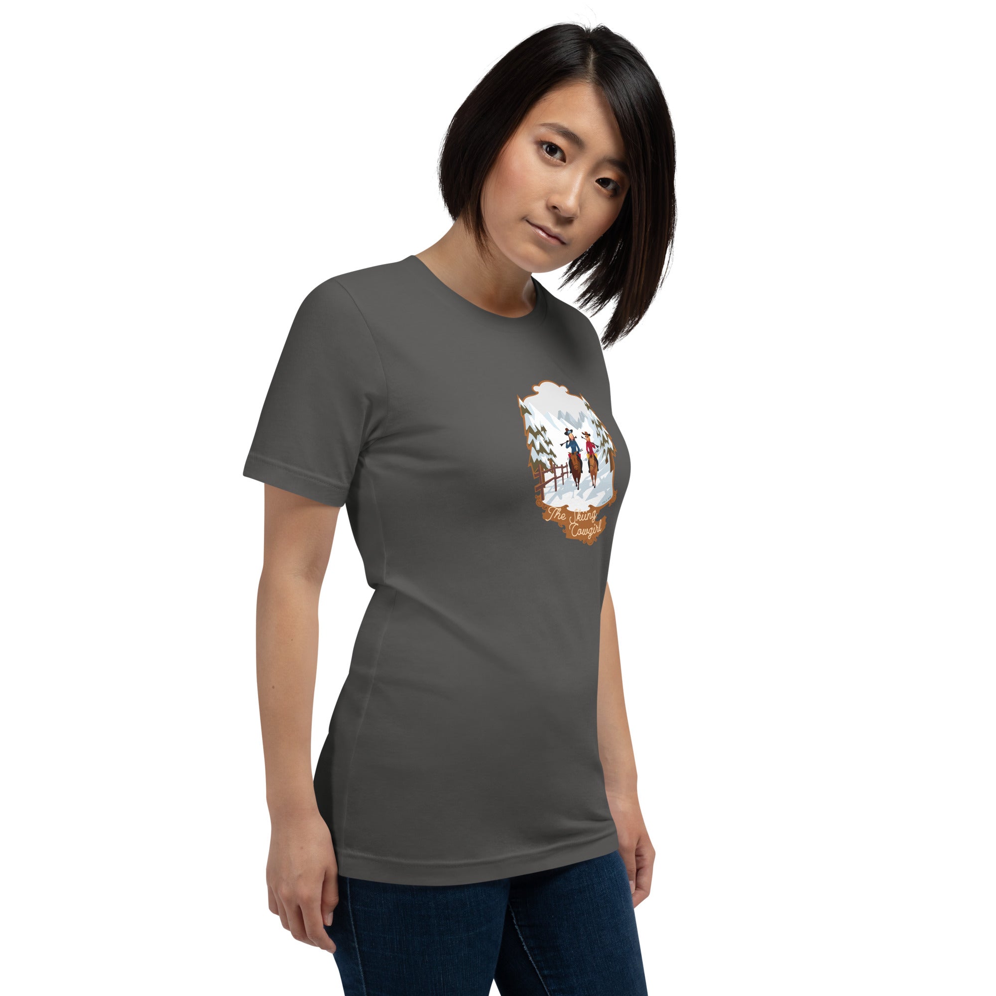 T-shirt en coton unisexe The Skiing Cowgirl sur couleurs foncées