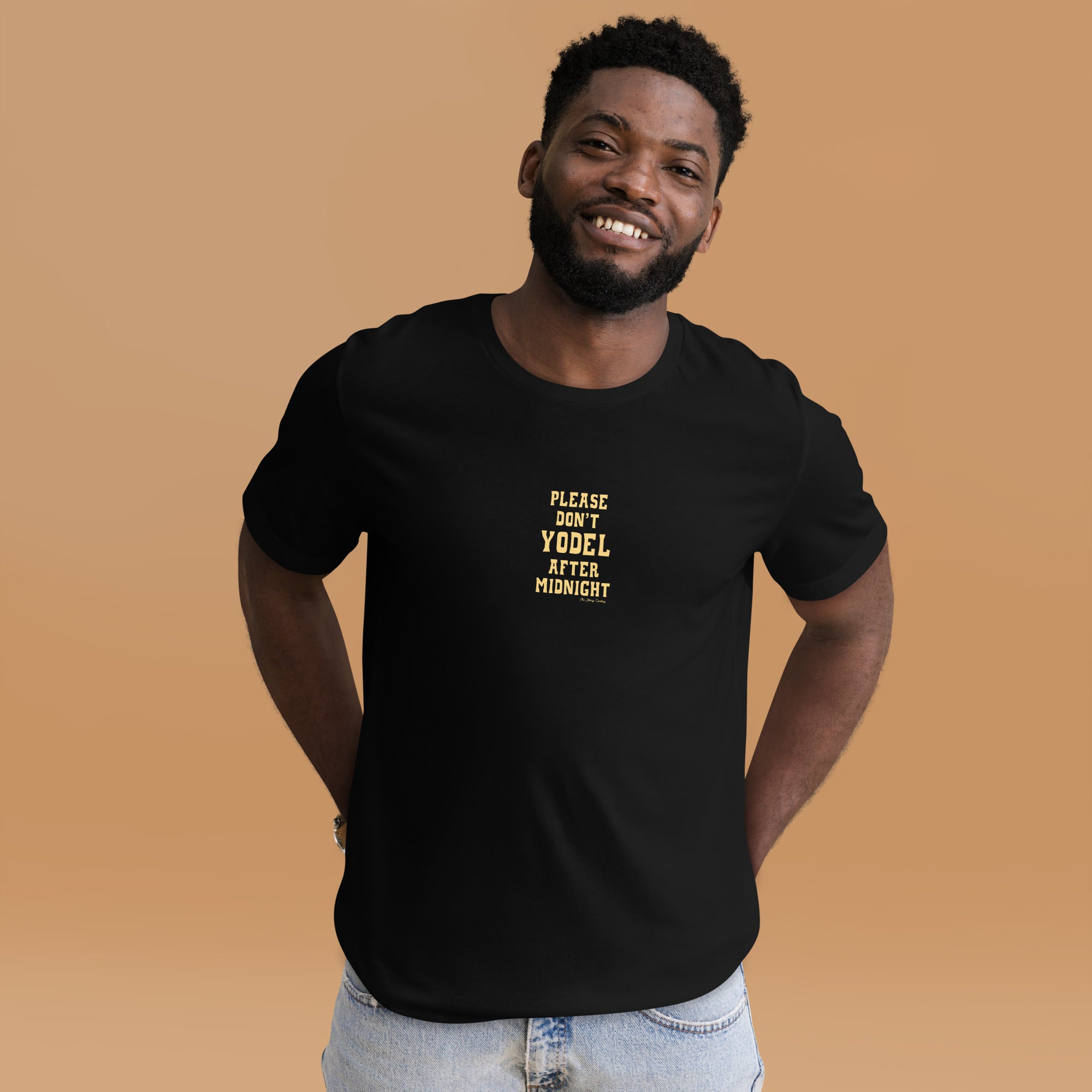 T-shirt en coton unisexe Don't Yodel After Midnight texte clair