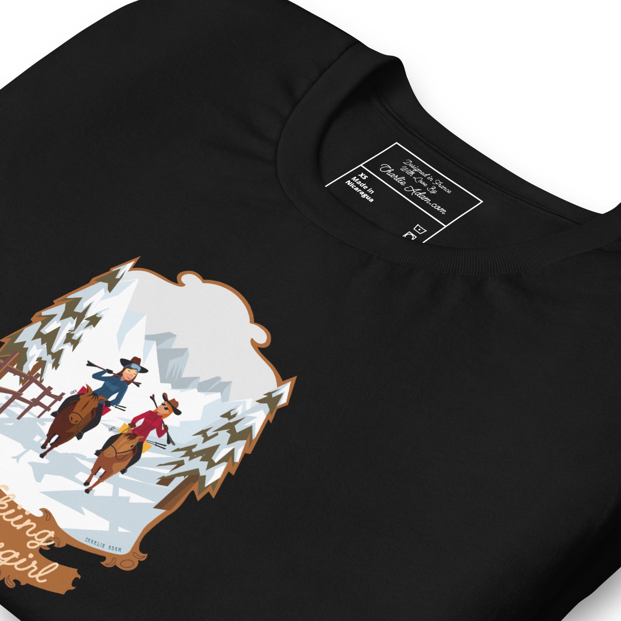 T-shirt en coton unisexe The Skiing Cowgirl sur couleurs foncées