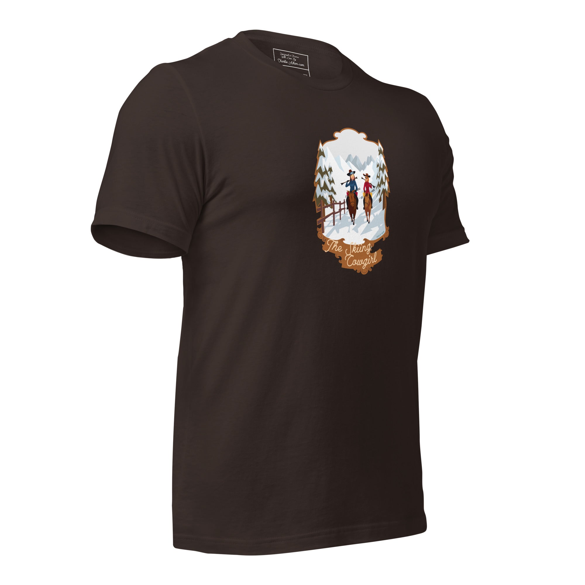T-shirt en coton unisexe The Skiing Cowgirl sur couleurs foncées