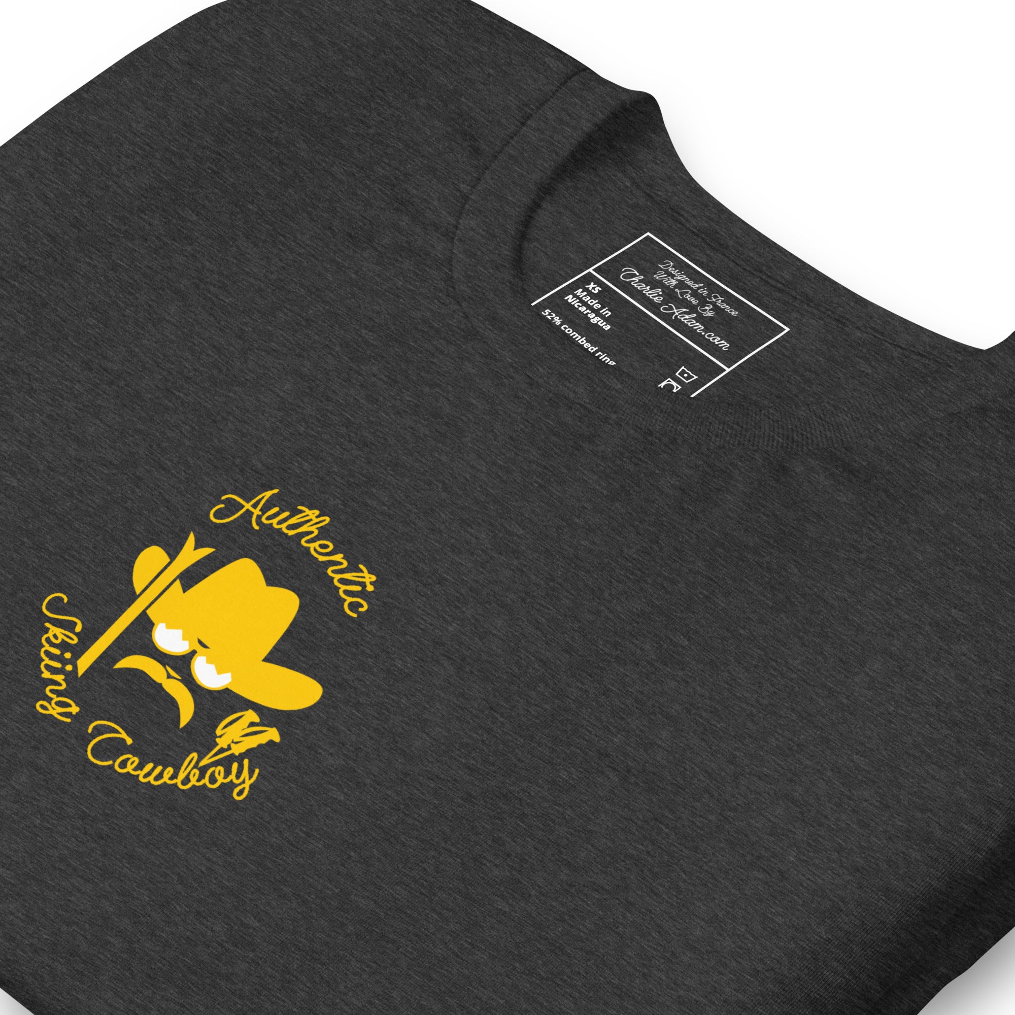 T-shirt en coton unisexe Authentic Skiing Cowboy doré sur couleurs foncées