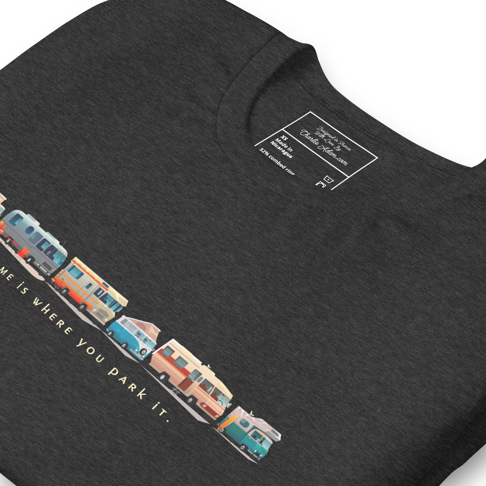 T-shirt en coton unisexe Vintage Campers: Home is where you park it sur couleurs chinées foncées