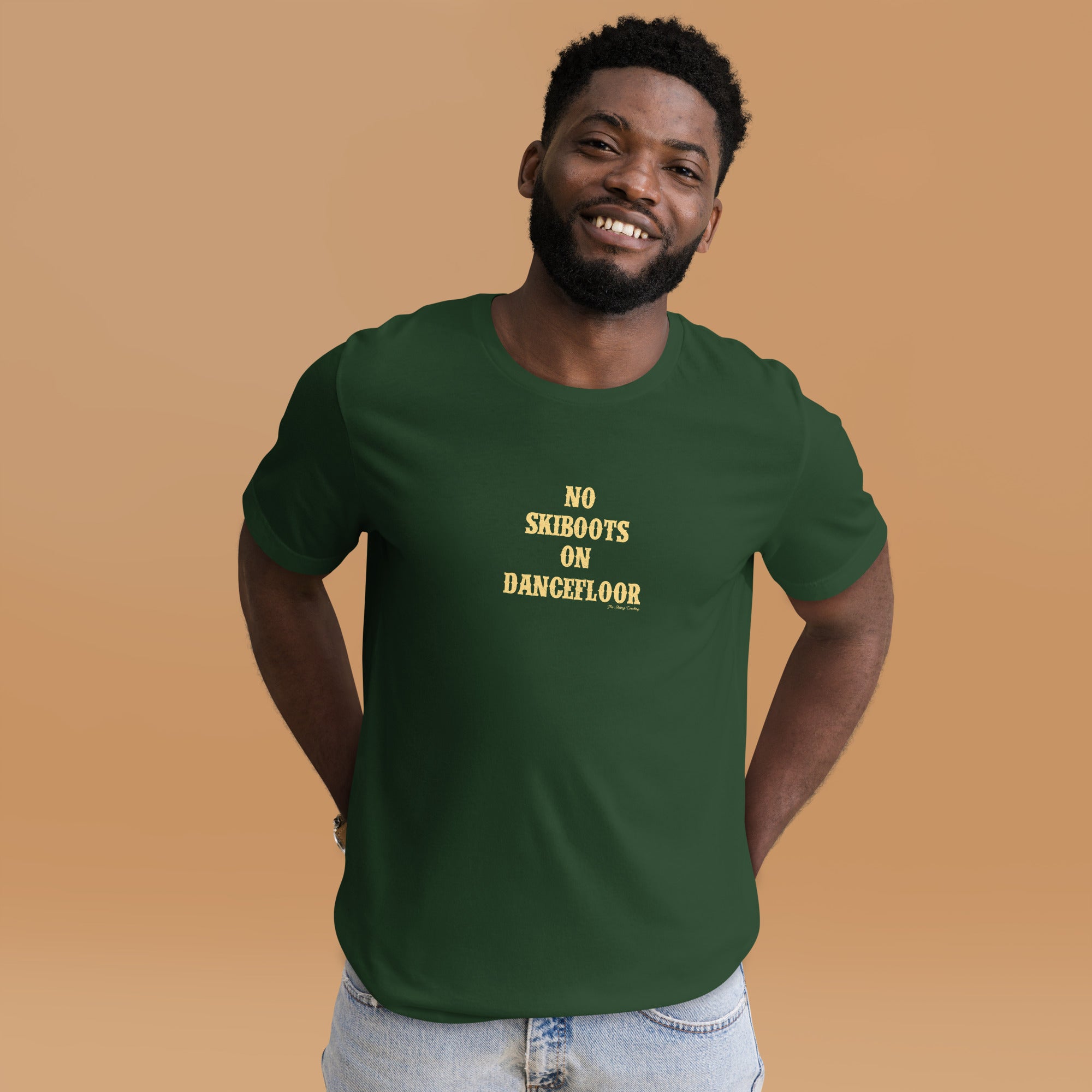 T-shirt en coton unisexe No Skiboots on Dancefloor sur couleurs foncées