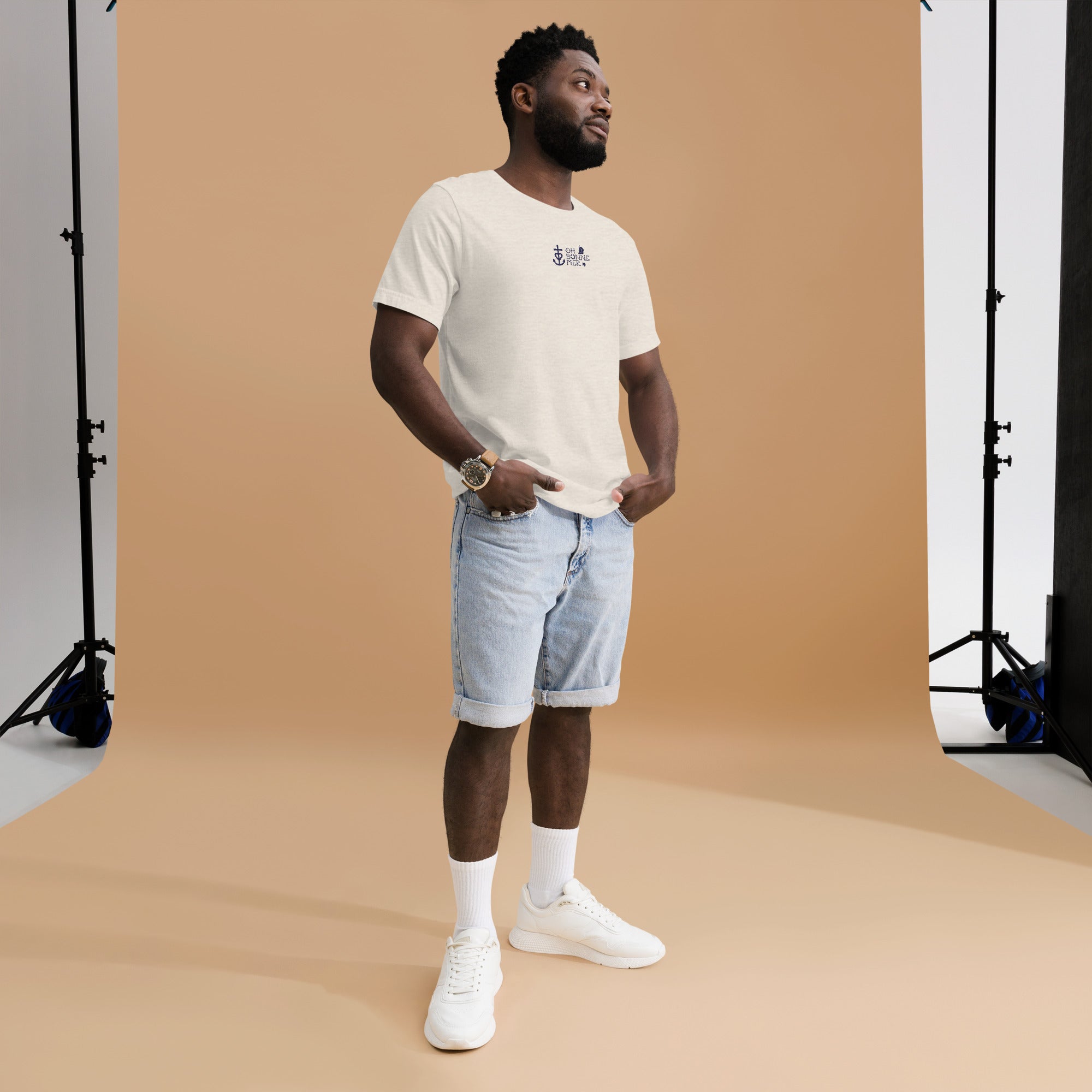 T-shirt en coton unisexe Oh Bonne Mer 2 navy brodé sur couleurs chinées claires