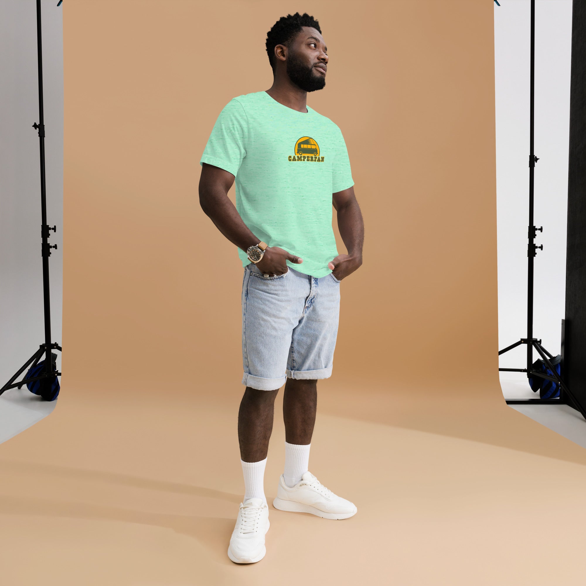 Unisex t-shirt Camperfan on light heather colors