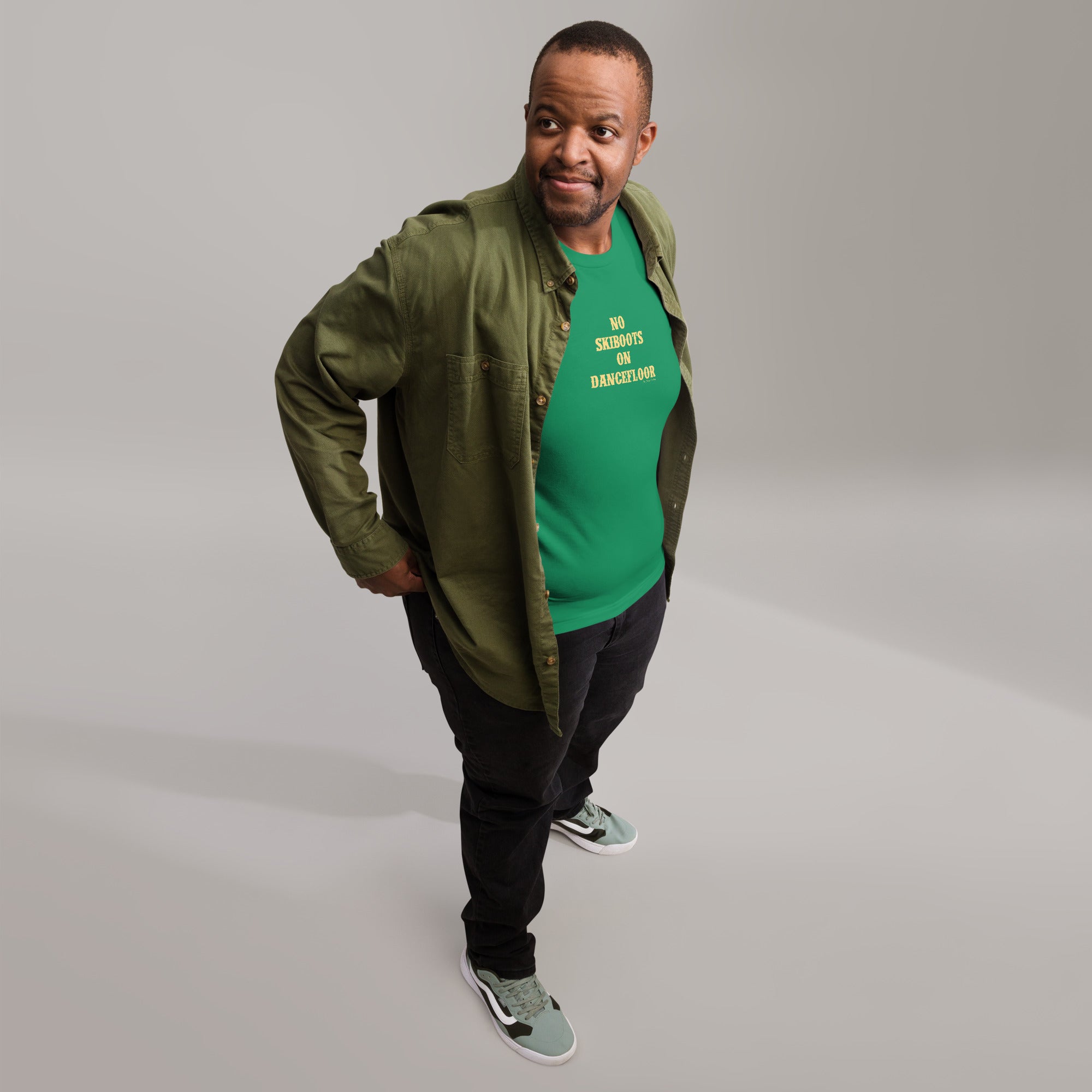T-shirt en coton unisexe No Skiboots on Dancefloor sur couleurs foncées