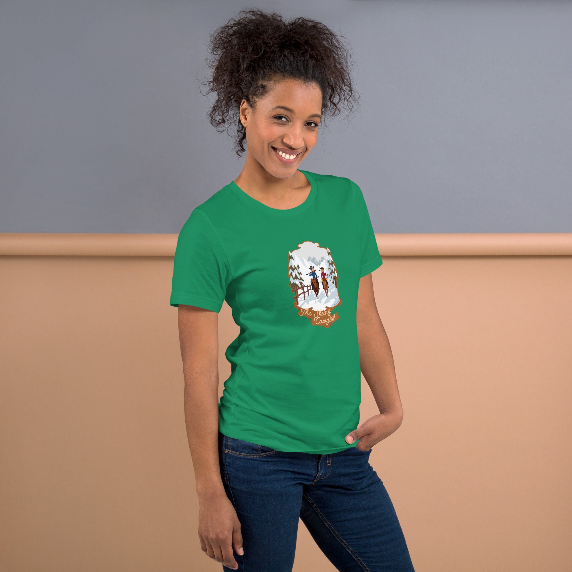 T-shirt en coton unisexe The Skiing Cowgirl sur couleurs foncées