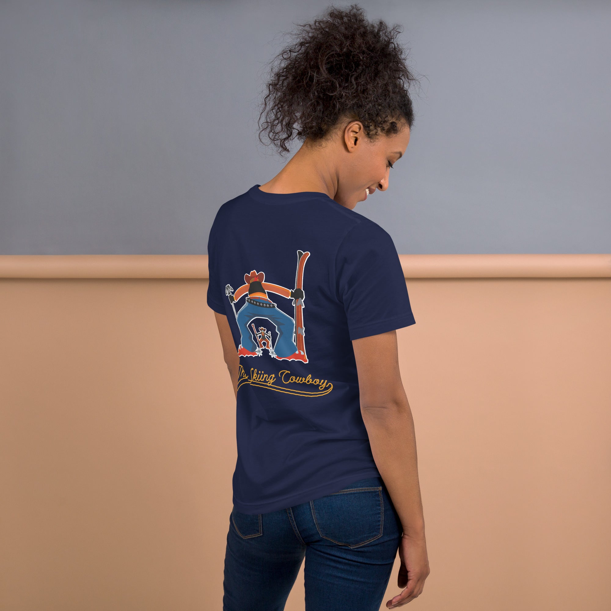 T-shirt en coton unisexe Skiing Cowboy (face) & Ski Fight at OK Corral Outline (dos) sur couleurs foncées