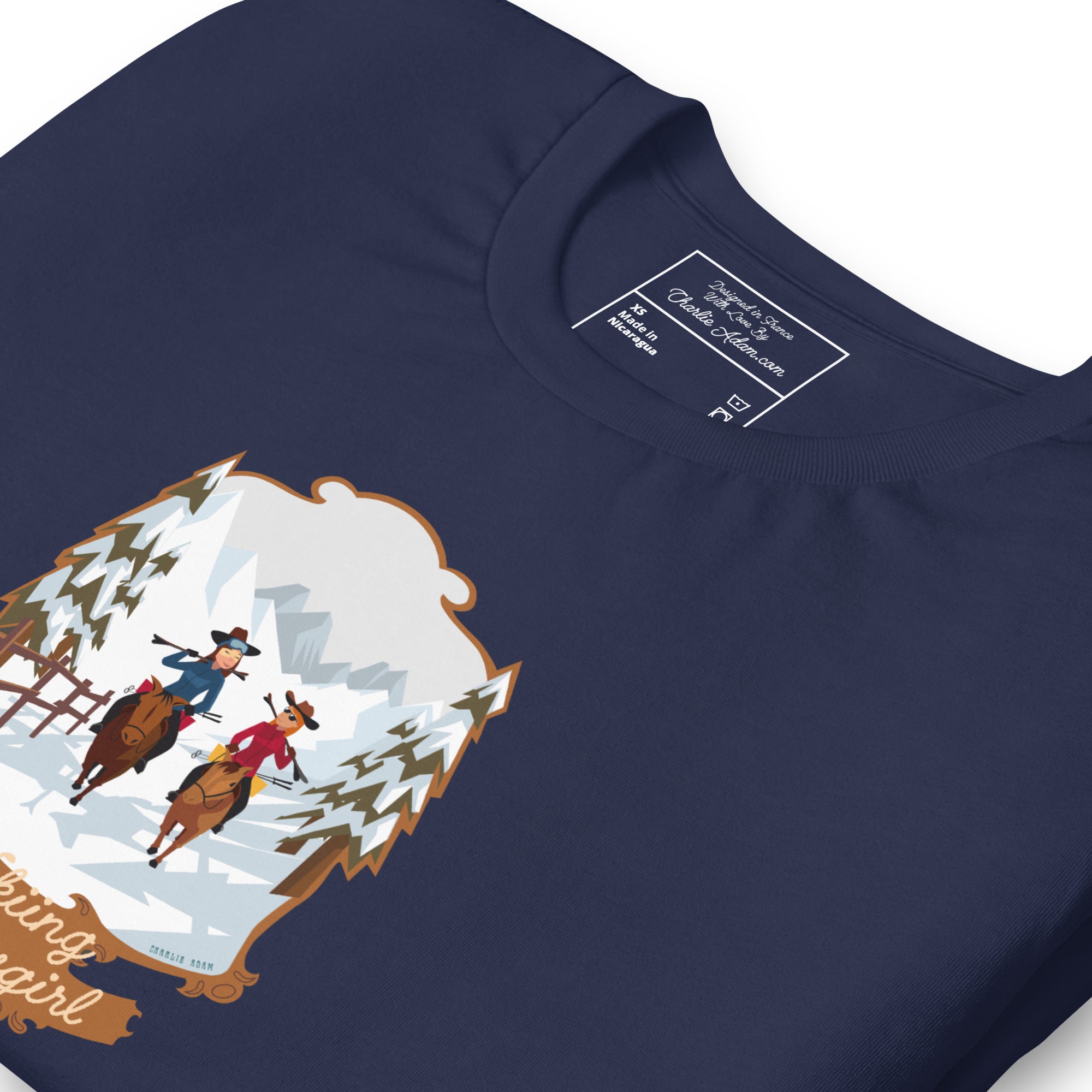 T-shirt en coton unisexe The Skiing Cowgirl sur couleurs foncées