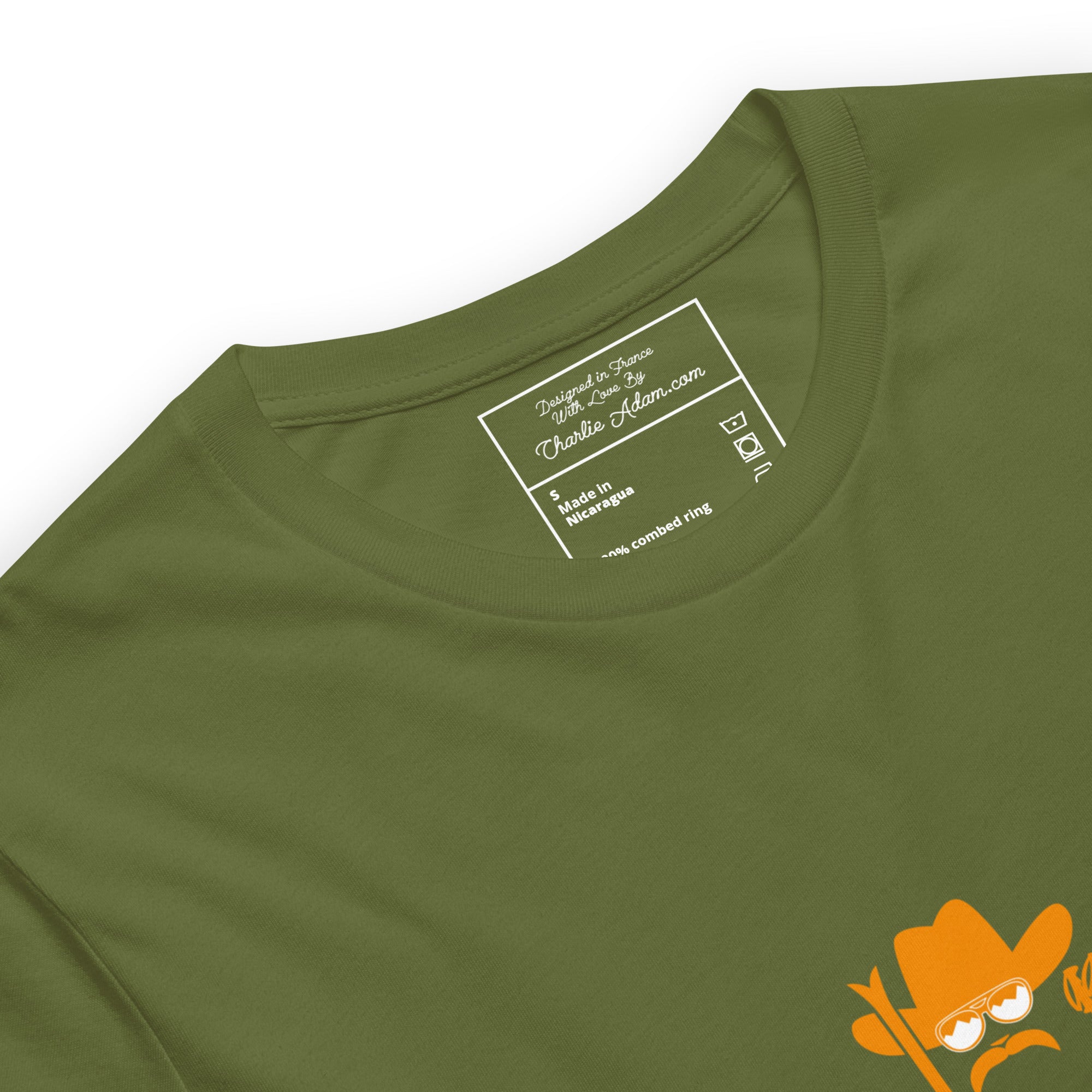 T-shirt en coton unisexe Skiing Cowboy (face) & Ski Fight at OK Corral Outline (dos) sur couleurs foncées