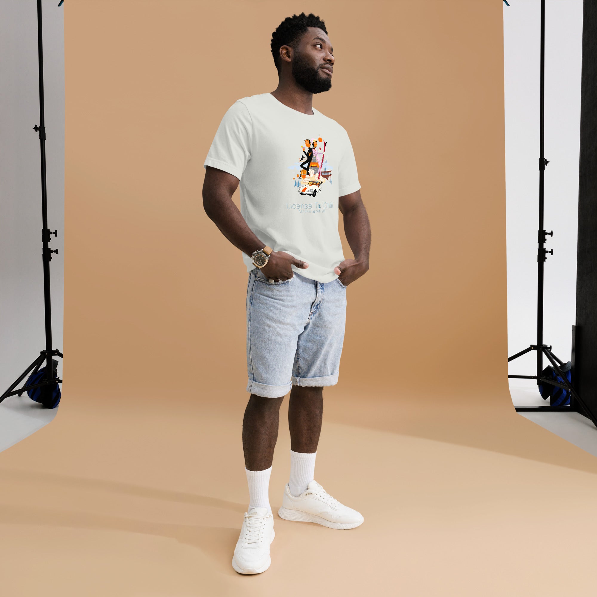 T-shirt en coton unisexe License To Chill Mission Après-Ski sur couleurs claires