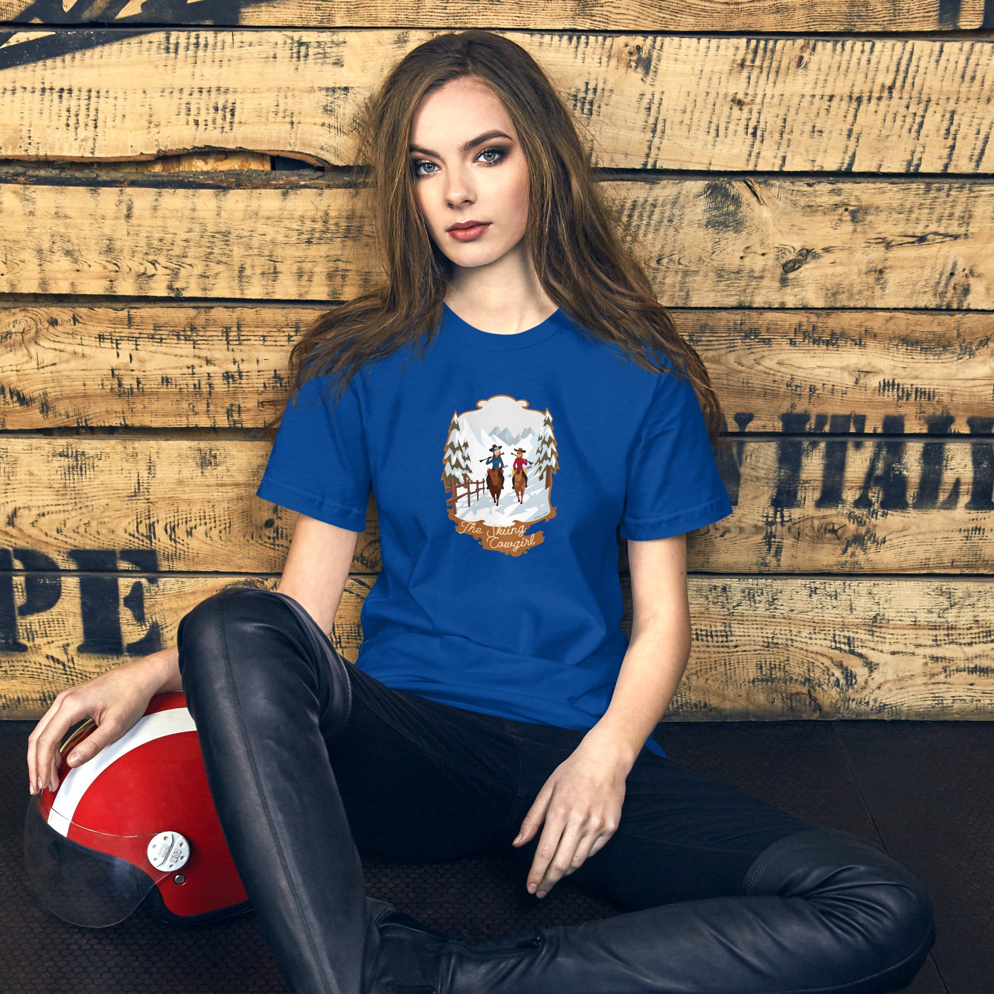 T-shirt en coton unisexe The Skiing Cowgirl sur couleurs foncées